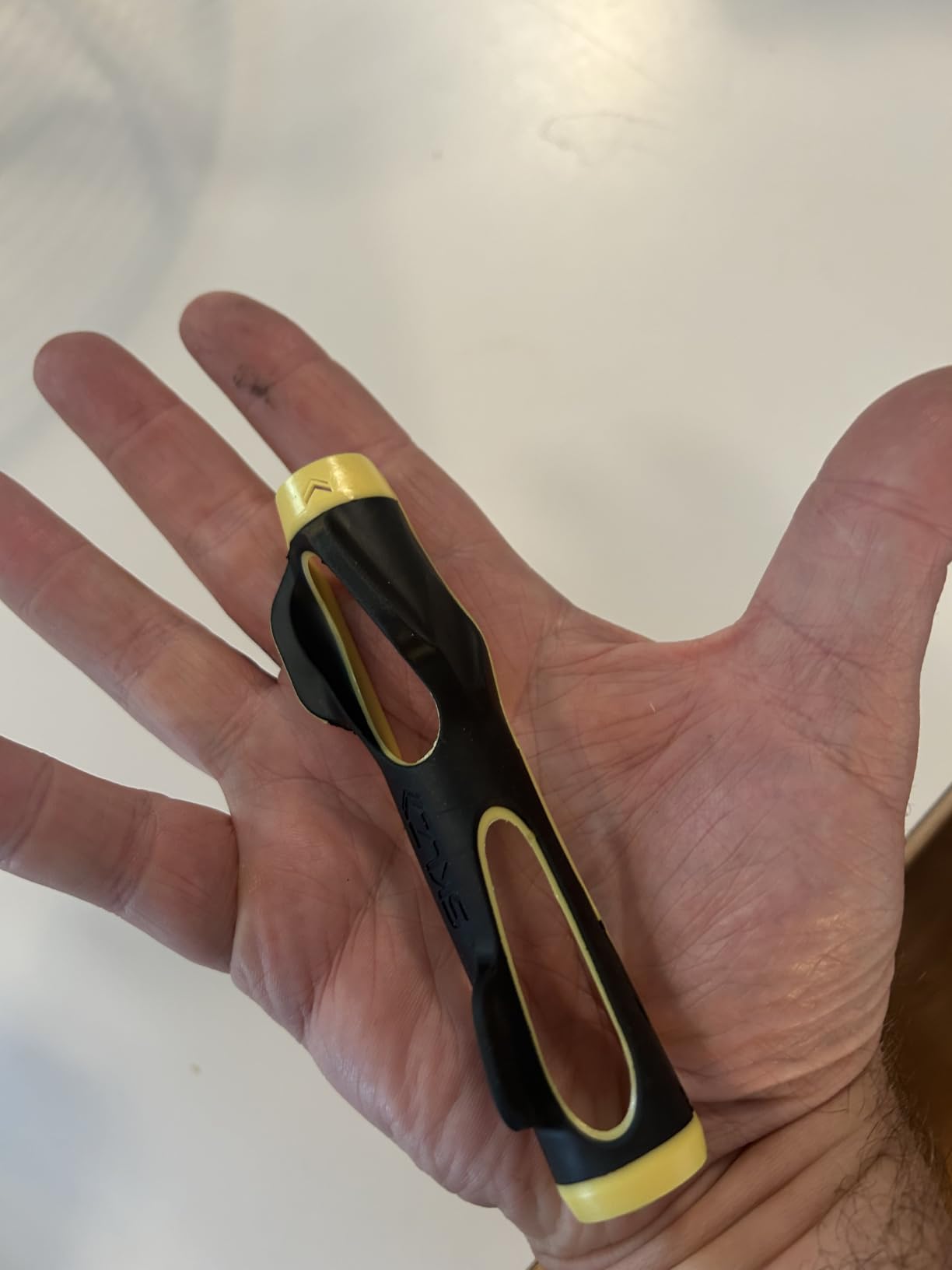SKLZ Golf Grip Trainer, Club Attachment for Correct Hand Positioning and Muscle Memory customer photo 2