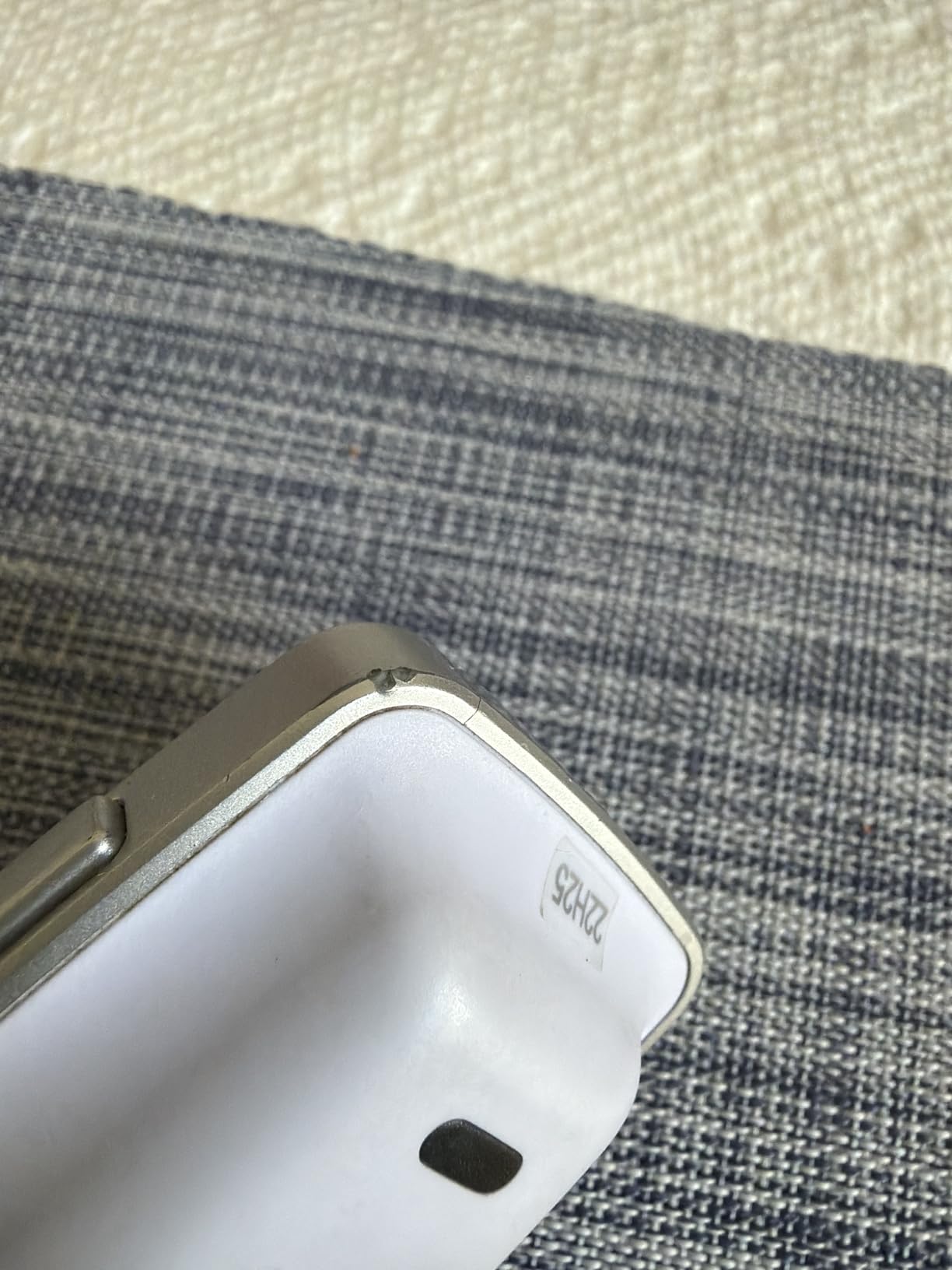 AirTamer A310W Wearable Personal Air Purifier, Rechargeable, White | Ionic negative-ion technology, no filters. Proven virus reduction. Metal Travel case included. For flights, office, commute customer photo 2