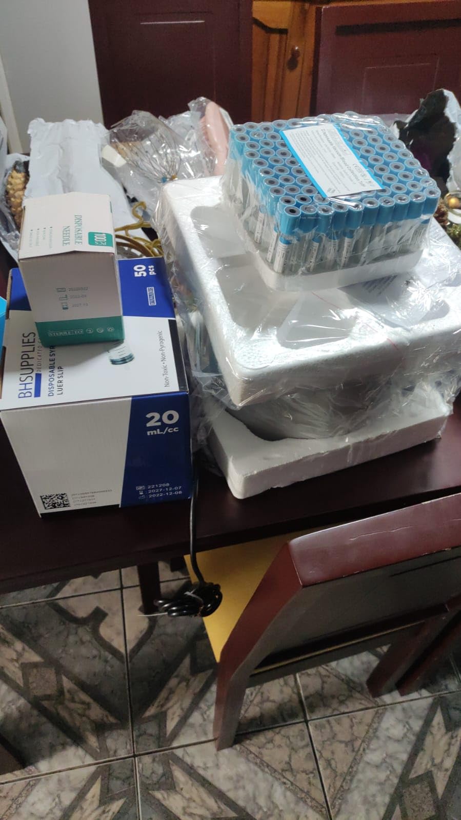 SUPER DEAL Electric Lab Centrifuge Machine, 4000 RPM, 20 ml x 6 Capacity, Precise Timer and Speed Control, 110V customer photo 2