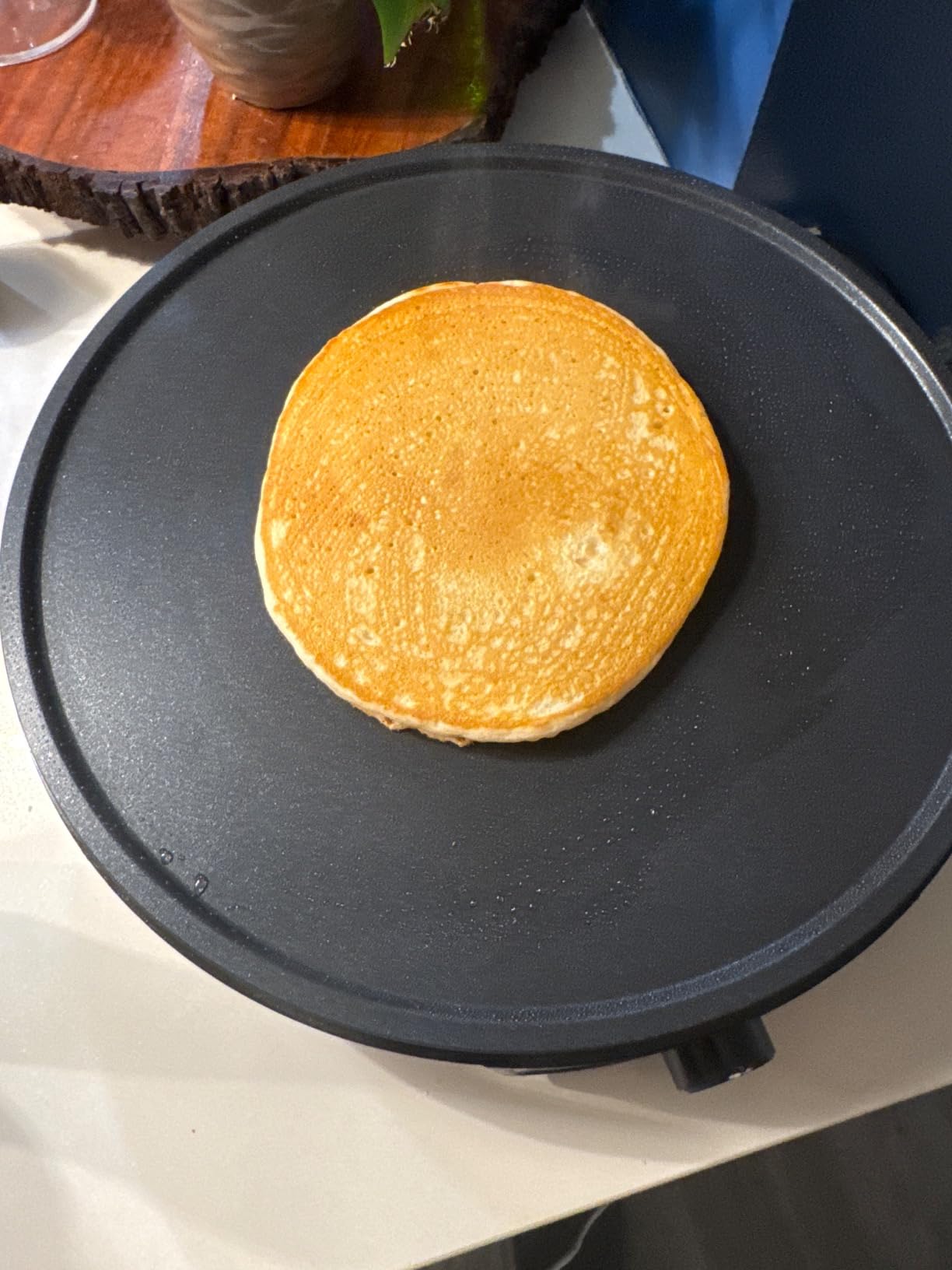 NutriChef Electric Crepe Maker & Griddle Cooktop - Nonstick 12 Inch Aluminum Hot Plate with LED Indicator Lights & Adjustable Temperature Control - Wooden Spatula & Batter Spreader Included customer photo 1
