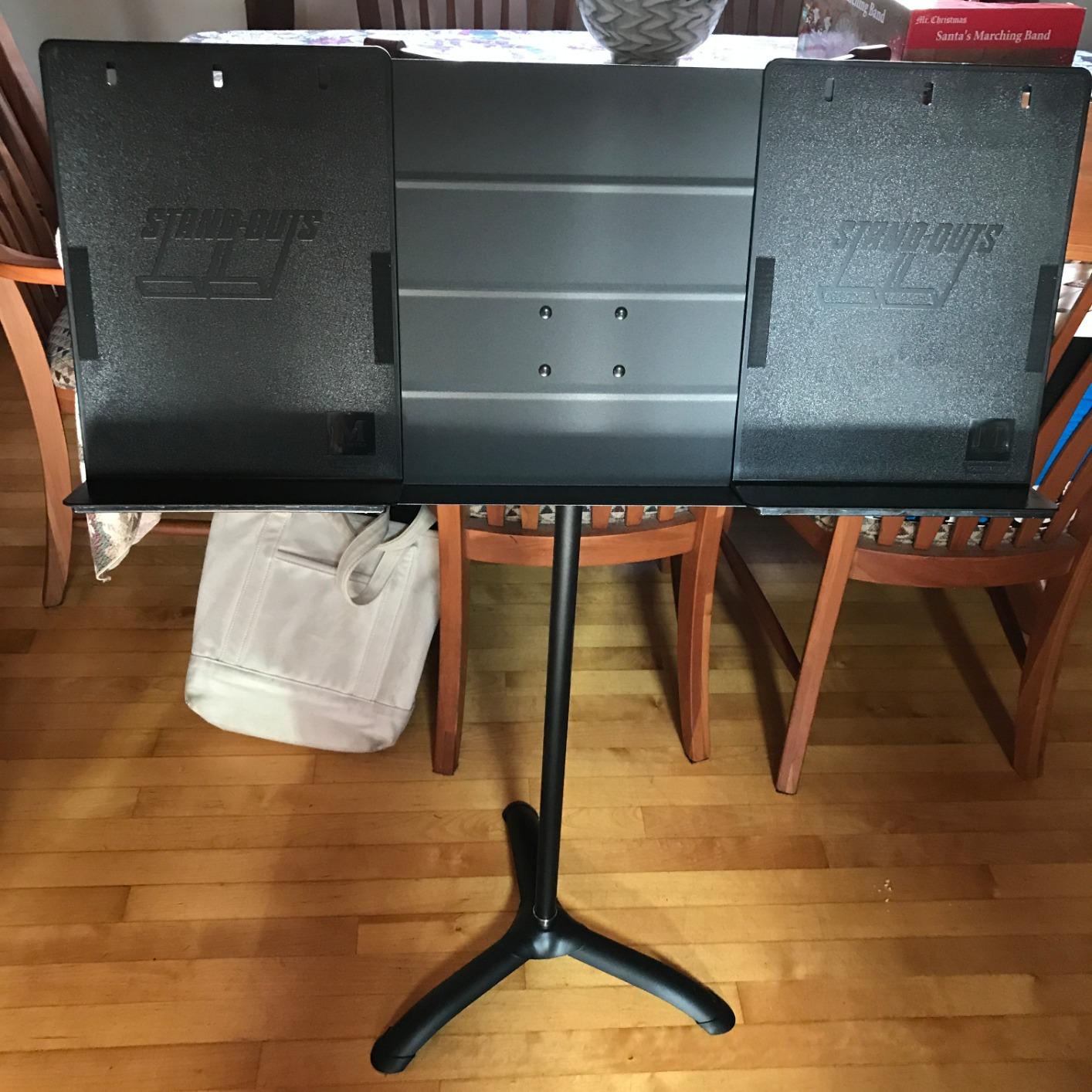 Amazon Basics Portable Height Adjustable Sheet Music Stand, Sturdy Metal, Black customer photo 2