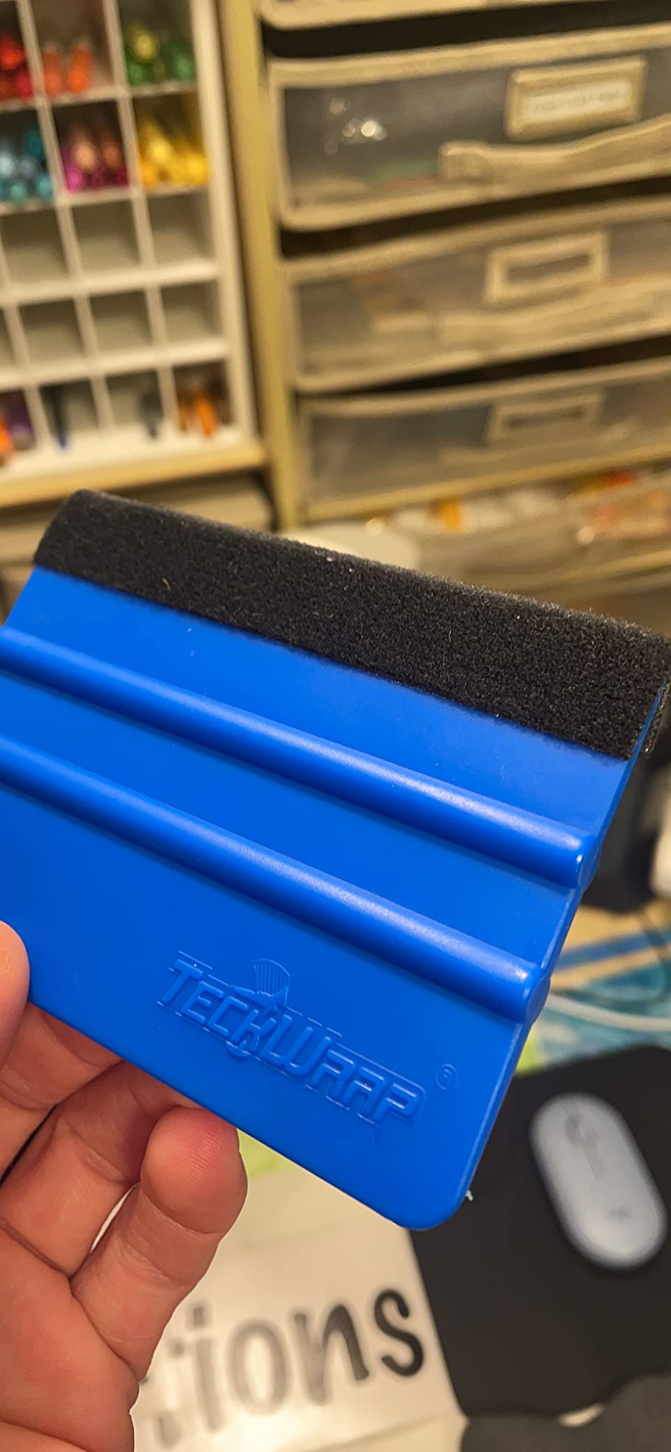 TECKWRAP Plastic Felt Edge Squeegee 4 Inch for Car Vinyl Scraper Decal Applicator Tool 1 pcs (with Black Felt Edge) customer photo 1