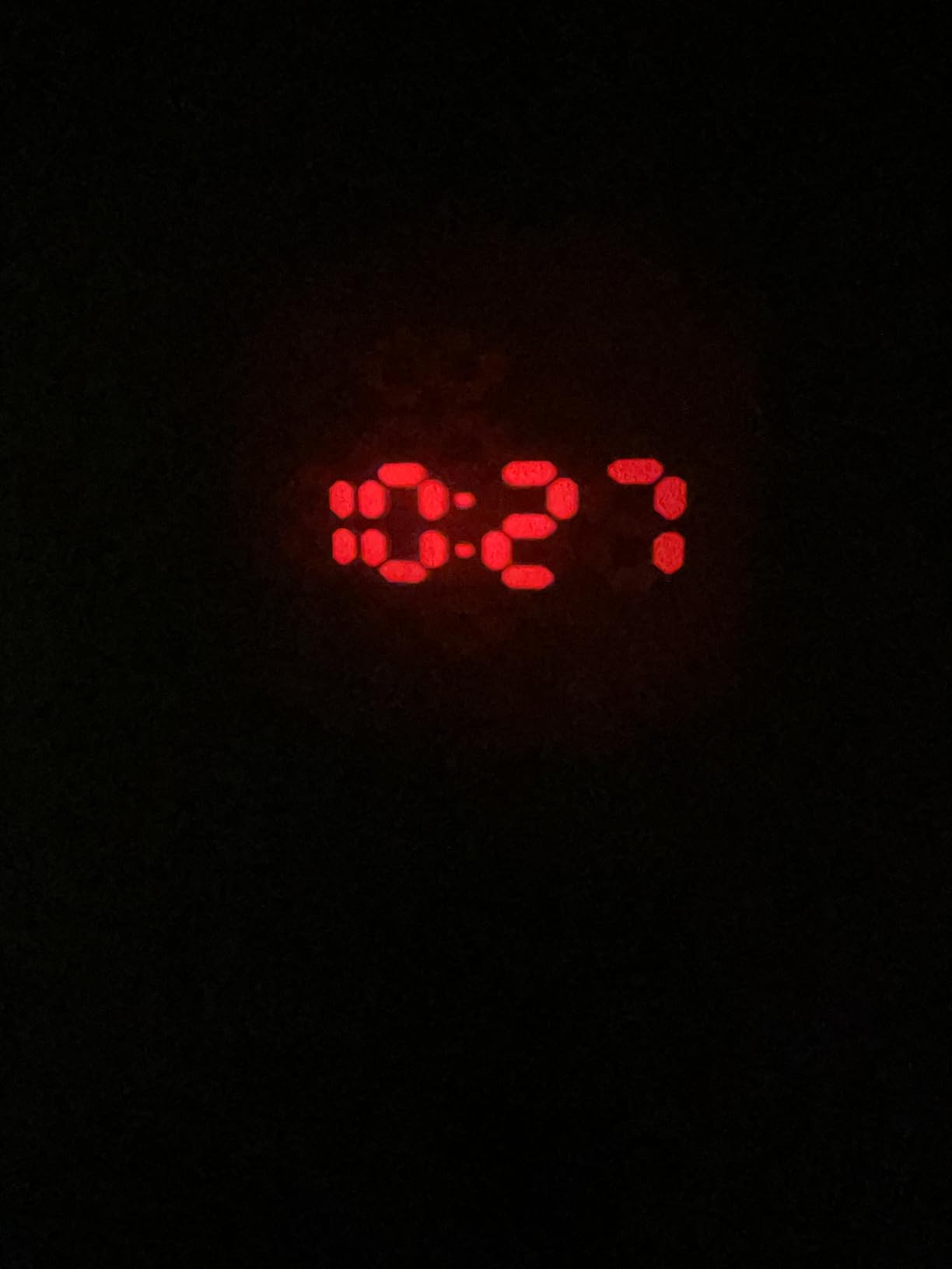 La Crosse Technology 616-1412 Projection Alarm Clock with Indoor Temperature customer photo 2