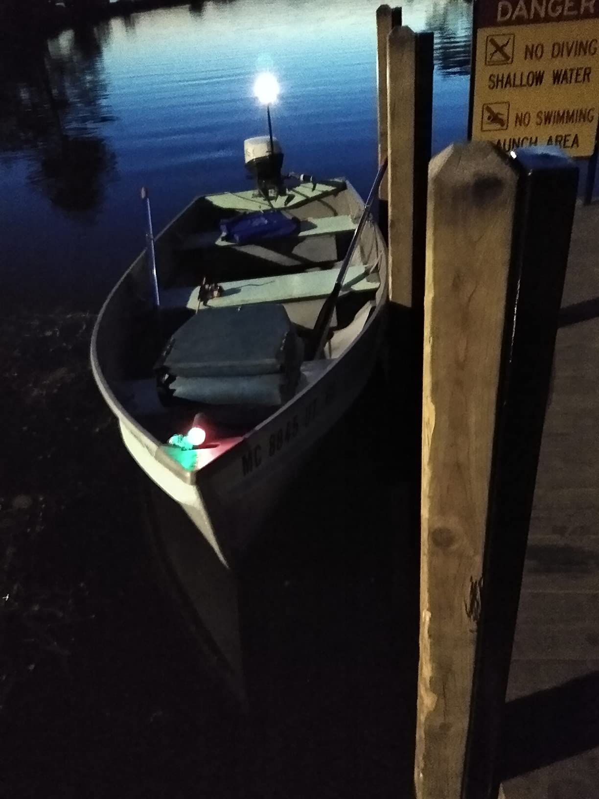 attwood 14190-7 Water-Resistant Portable Clamp-On LED Light Kit with Marine Gray Finish customer photo 1