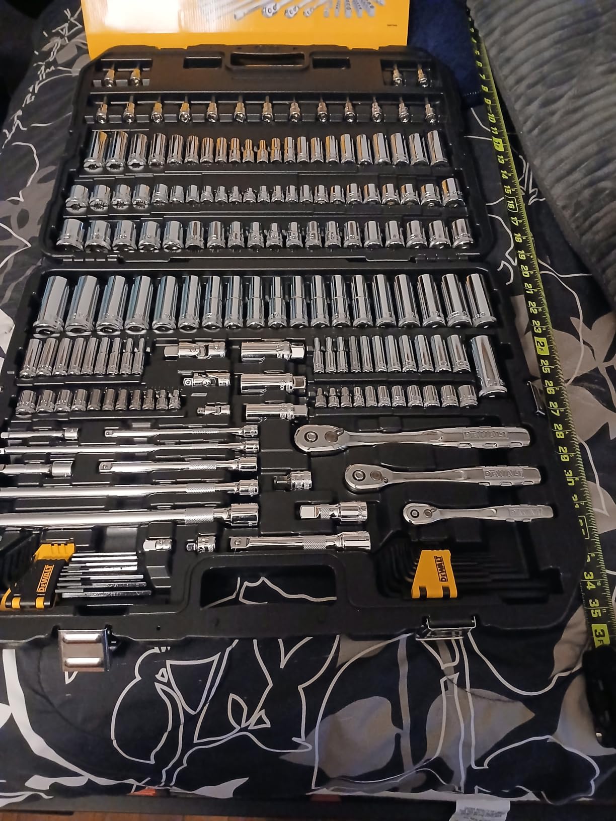 DEWALT 192 Pcs. Mechanics Tool Set, 1/2, 1/4, 3/8 Socket Set, SAE and Metric Socket Wrench Set, Hard Shell Tool Box (DWMT75049) customer photo 2