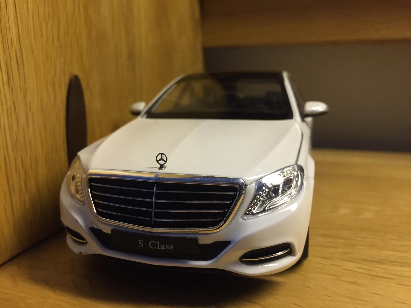 Mercedes Benz S Class with Sunroof White NEX Models 1/24 Diecast Model Car by Welly customer photo 1