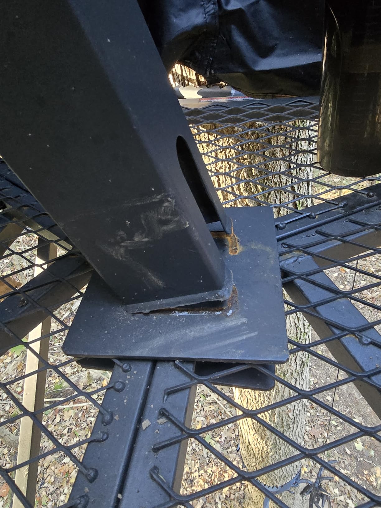 Guide Gear 16' Swivel Ladder Tree Stand for Hunting Climbing Seat Hunt Gear Equipment Accessories customer photo 1