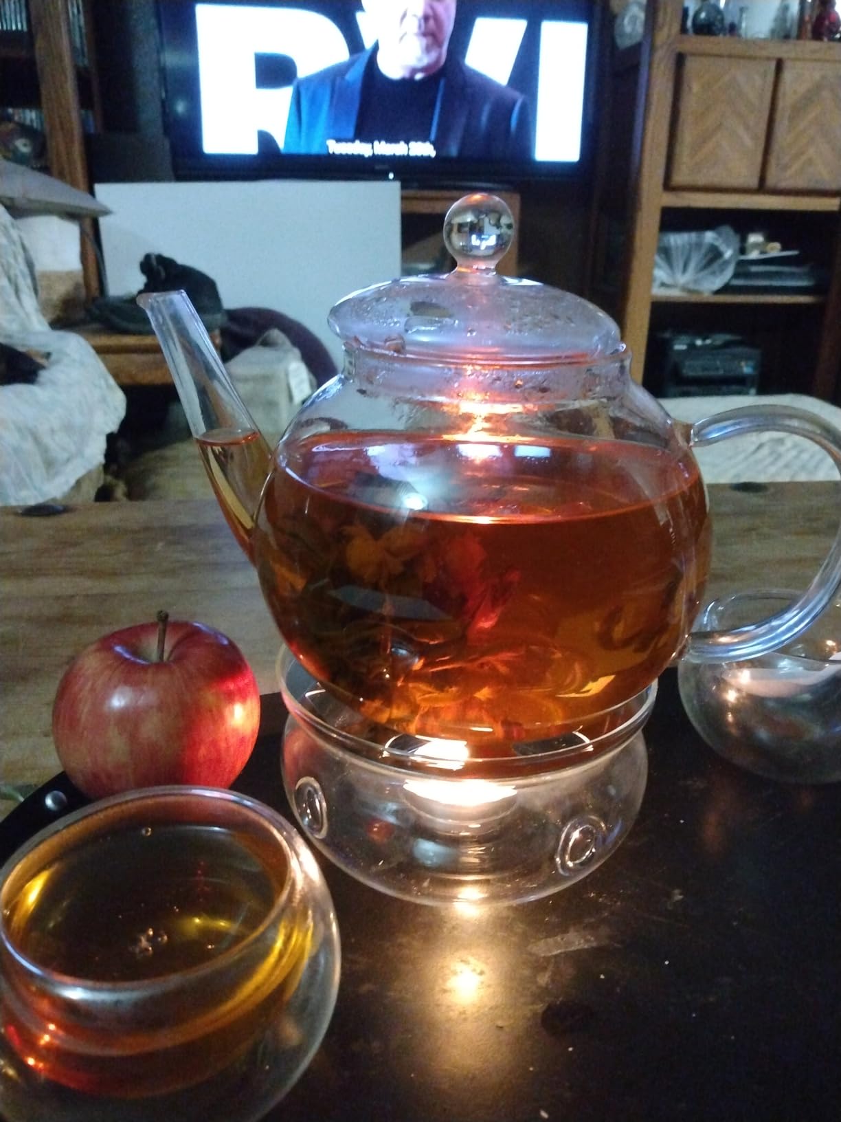 Teabloom Complete Glass Tea Set - Teapot (40 oz), Loose Tea Infuser, 4 Insulated Teacups, Tea Warmer with Candlelight, and 12 Flowering Teas - Elegant Blooming Tea Gift Set customer photo 1