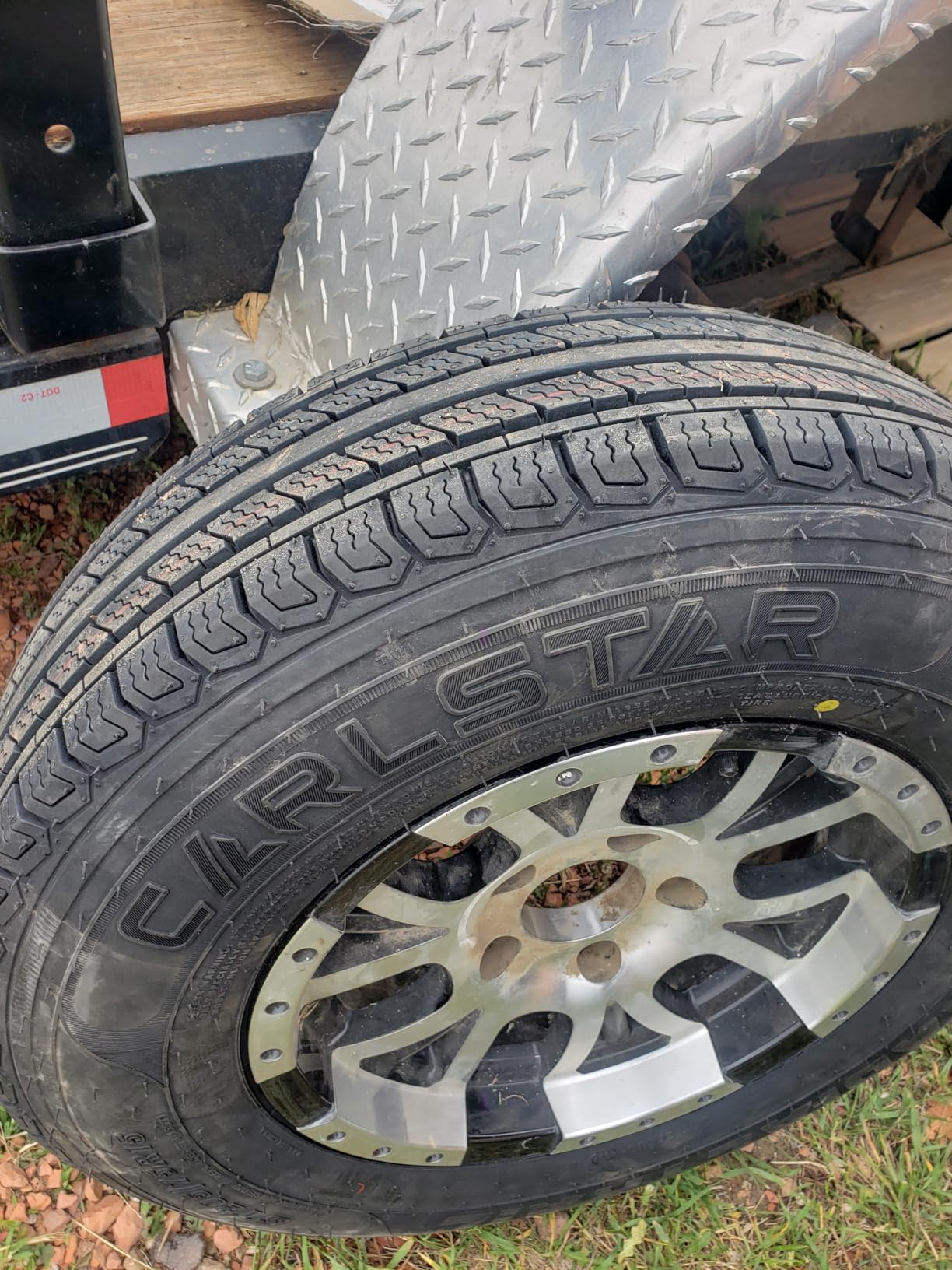 Carlisle Radial Trail HD Trailer Tire - ST205/75R15 107M 8-ply customer photo 1