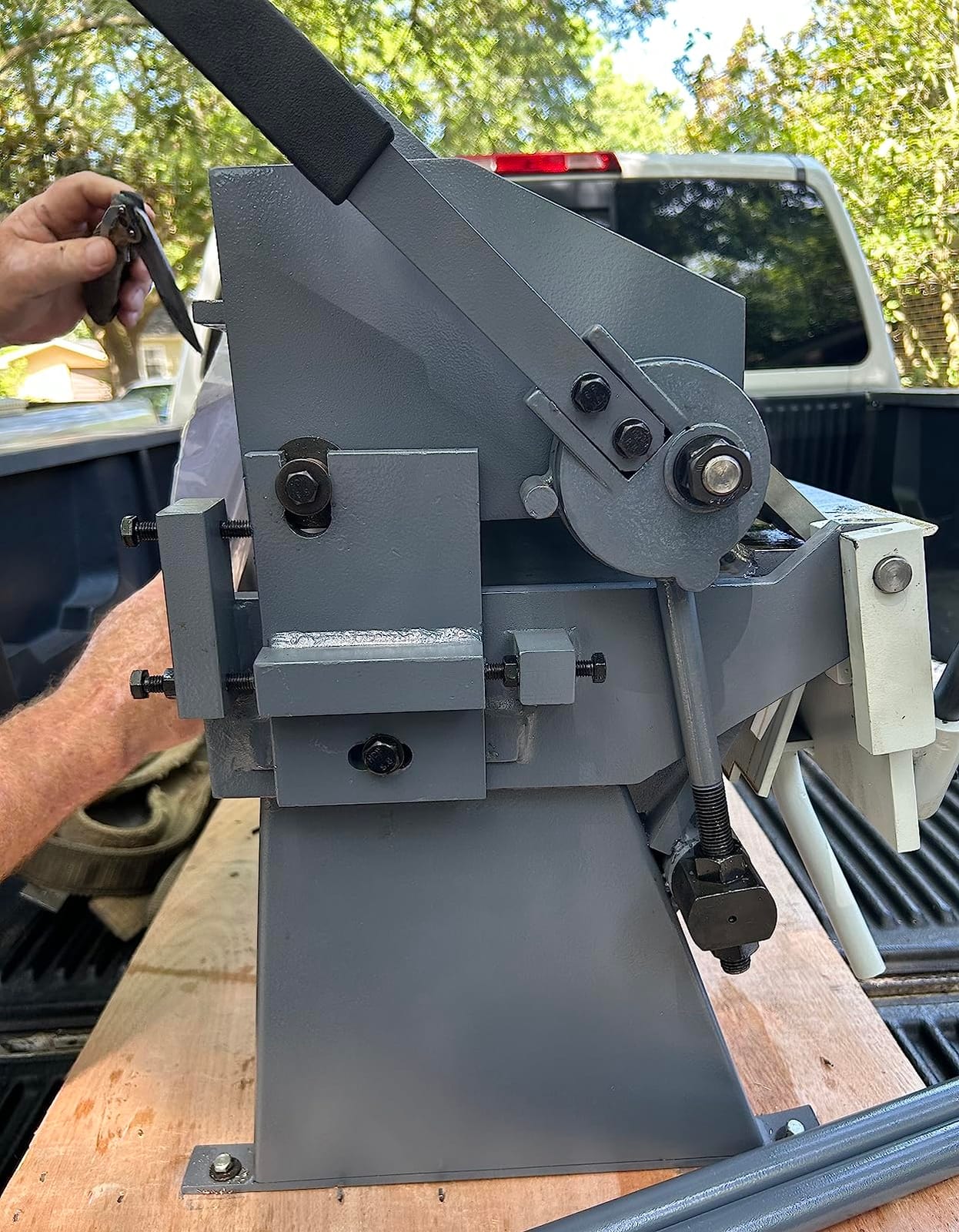 Box and Pan Brake, 50 in 16 Gauge, KAKA INDUSTRIAL BP-1650 | 16 removable fingers and 4 in box depth 5/8 in beam adjustment setup 1-1/4 in beam lift for setup clearance customer photo 2