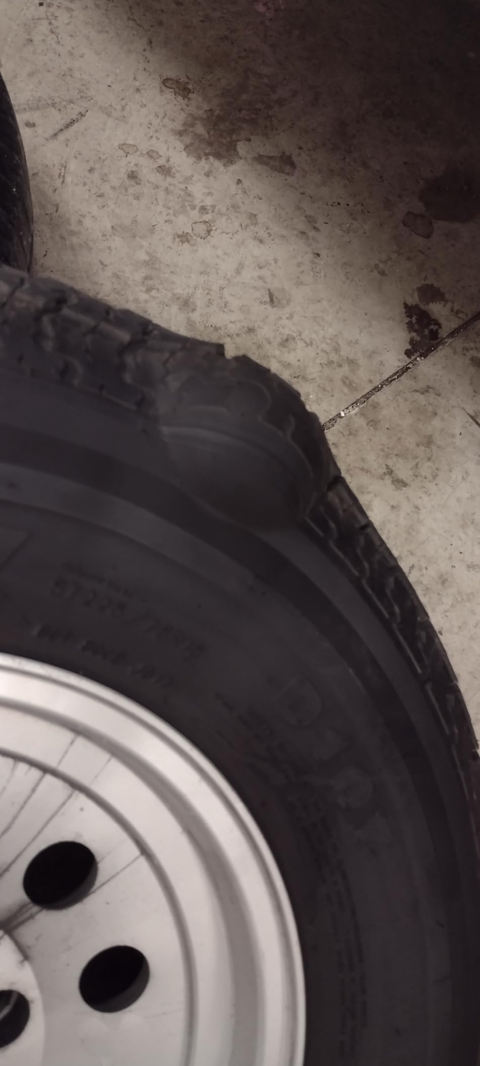 Free Country Grand Ride Set 4 Trailer Tires ST225/75R15 10 Ply Load Range E Steel Belted Radial w/Featured Scuff Guard customer photo 2