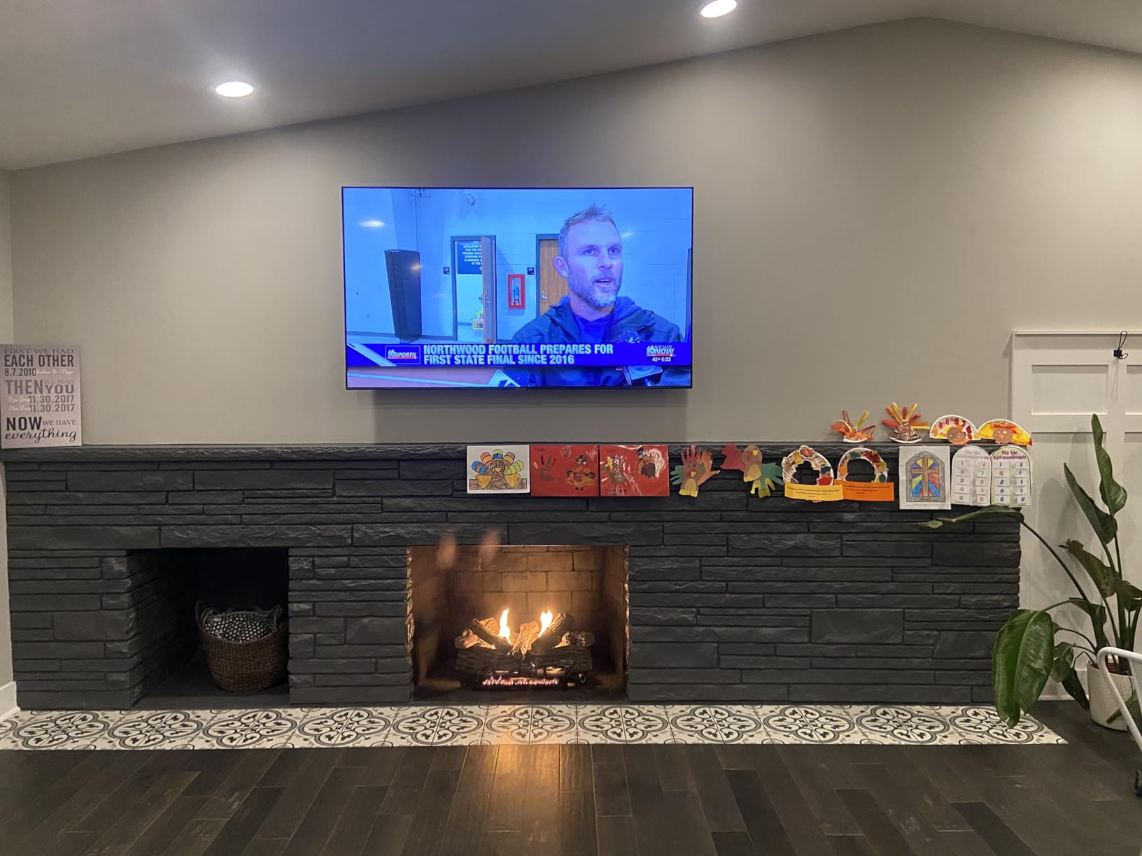 Duluth Forge DLS-24T-2 Dual Fuel Ventless Fireplace Logs Set with Thermostat, Use with Natural Gas or Liquid Propane, 33000 BTU, Heats up to 1100 Sq. Ft, Stacked Red Oak, 24 Inches customer photo 2