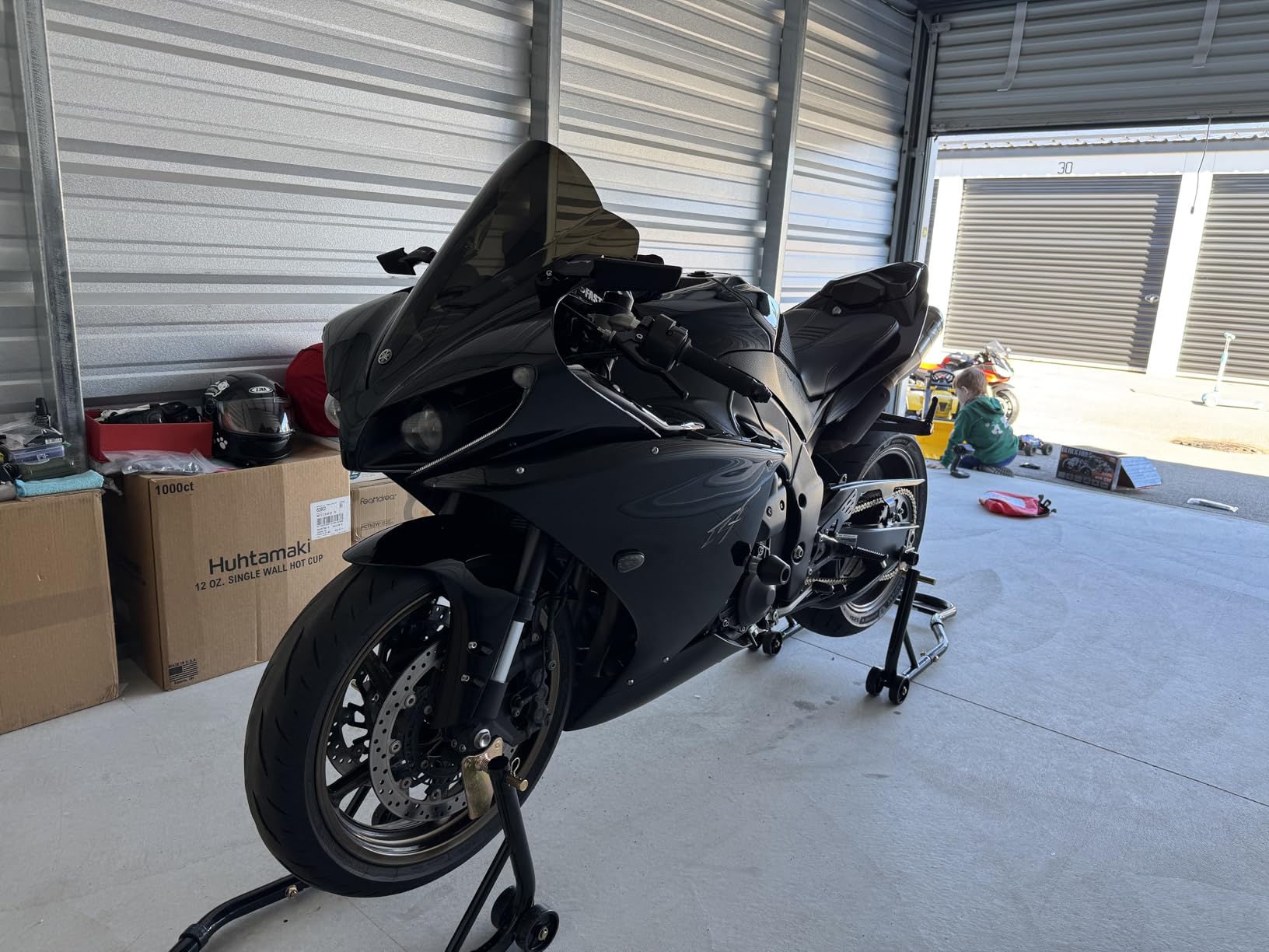 Extreme Max 5600.3211 Sport Bike Motorcycle Front & Rear Spool-Style Lift Stand - Fits Most Yamaha, Honda, Kawasaki, Suzuki, Ducati, BMW customer photo 2