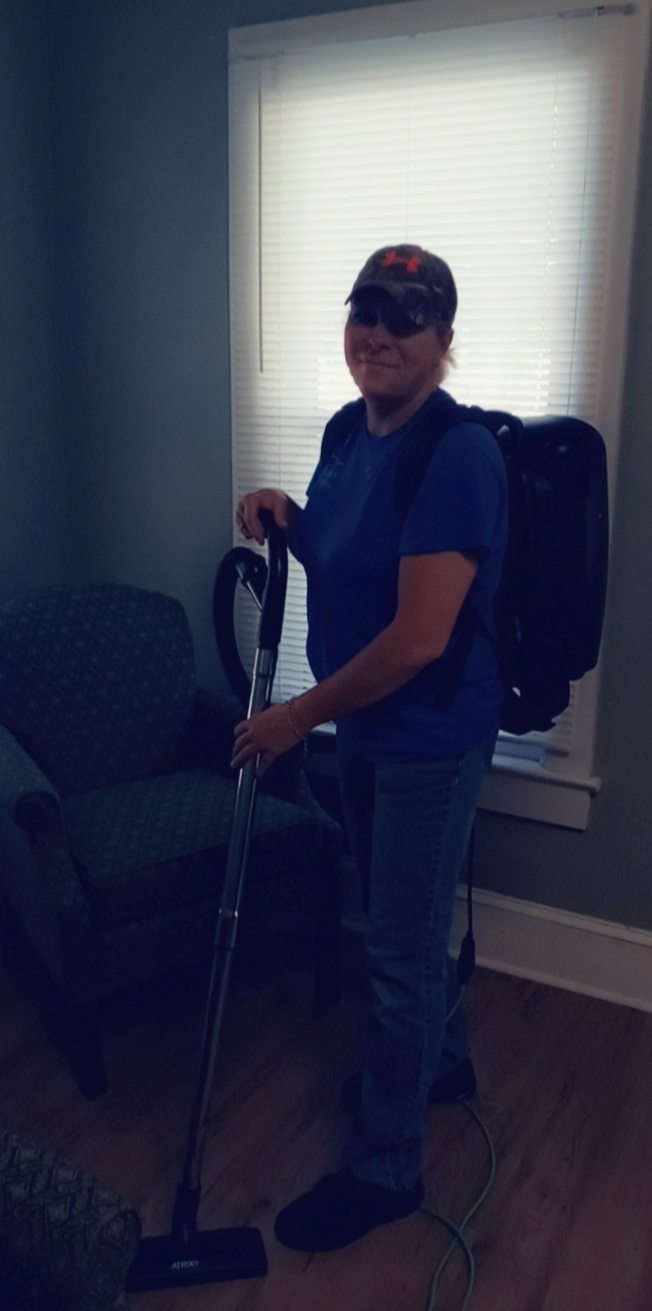 Atrix Ergo Pro Backpack Vacuum Cleaner, 8-Quart HEPA Filtration, 1400W Motor, 106 CFM Suction, Lightweight & Quiet 72 dB, Includes Hose, Wand, Carpet/Hard Floor/Upholstery/Crevice Tools customer photo 2