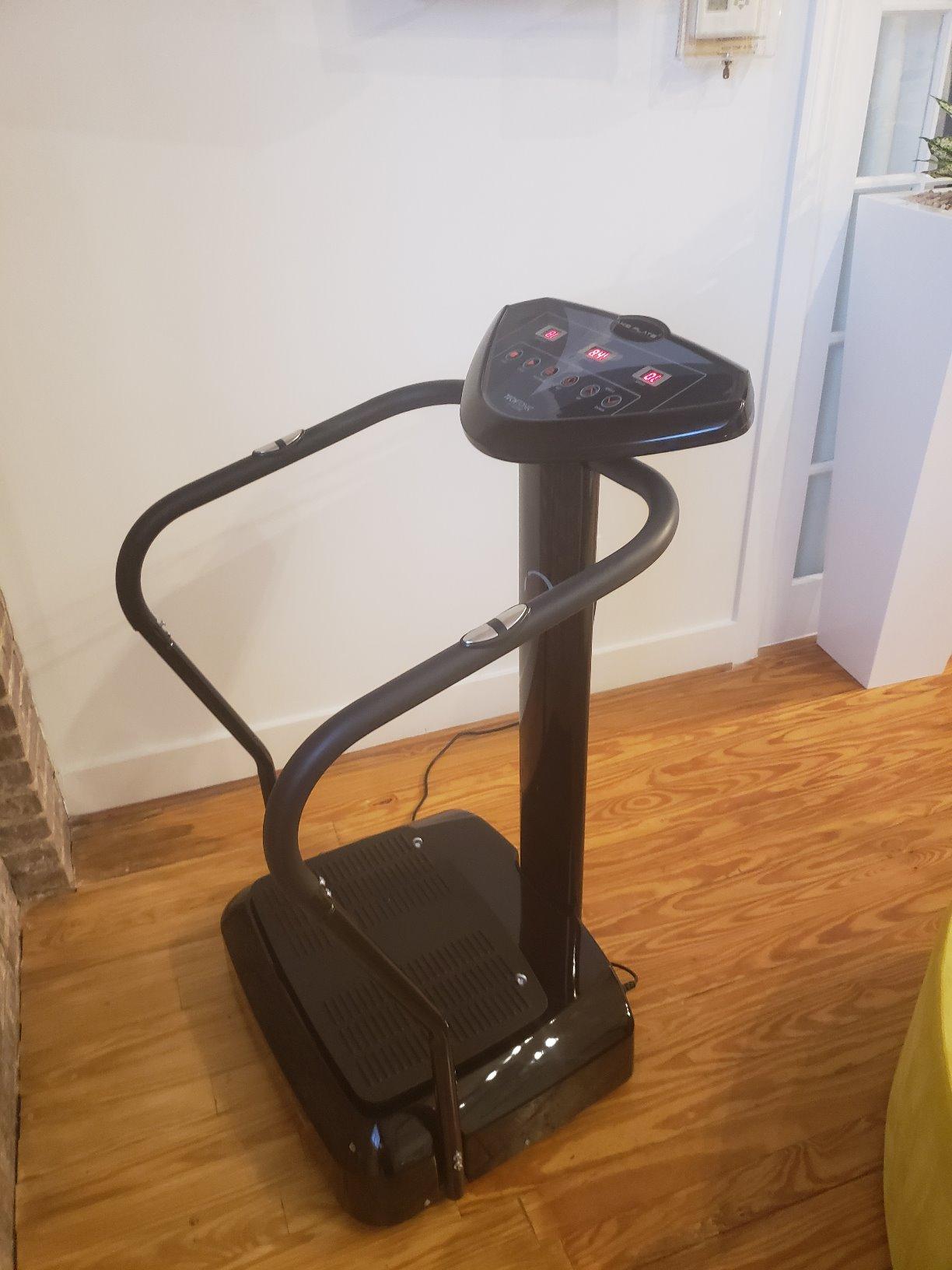Axis-Plate Vibration Plate Whole Body Exercise Machine for Home Gym Fitness | Multi-speed platform supports lymphatic drainage, recovery, muscle toning, weight loss, balance, and low-impact training customer photo 1