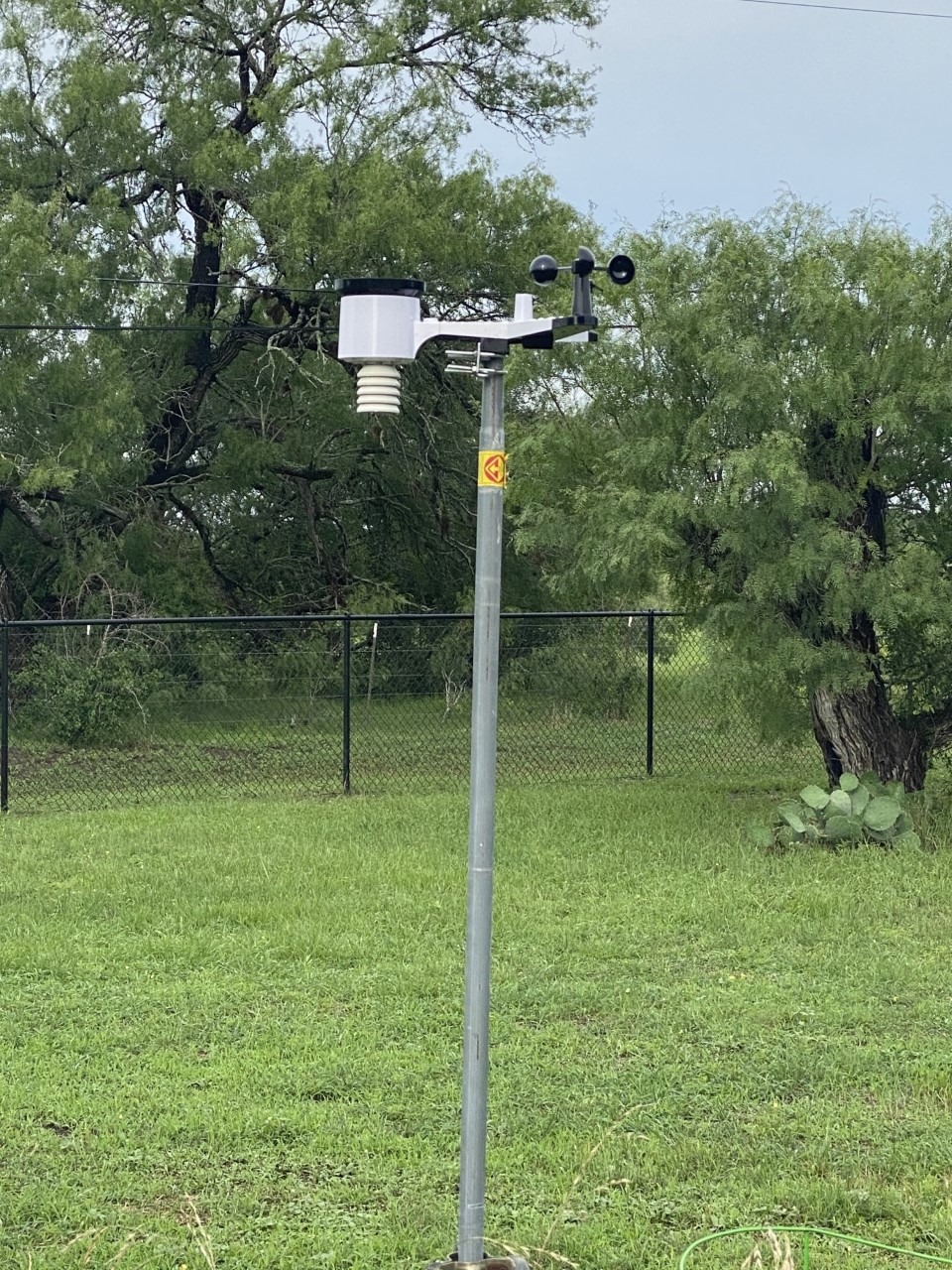 Ambient Weather WS-2902 Wi-Fi Smart Weather Station | With Wi-Fi Remote Monitoring and Alerts customer photo 2