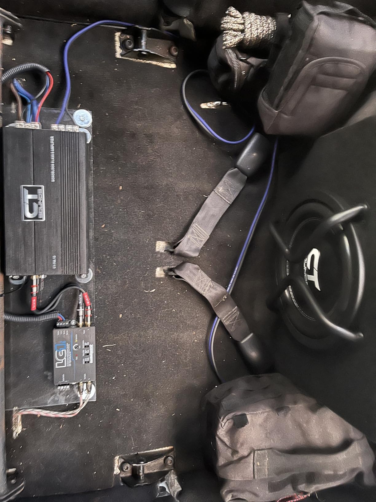 CT Sounds CT-700.1D Compact Class D Car Audio Monoblock Amplifier, 700 Watts RMS customer photo 1