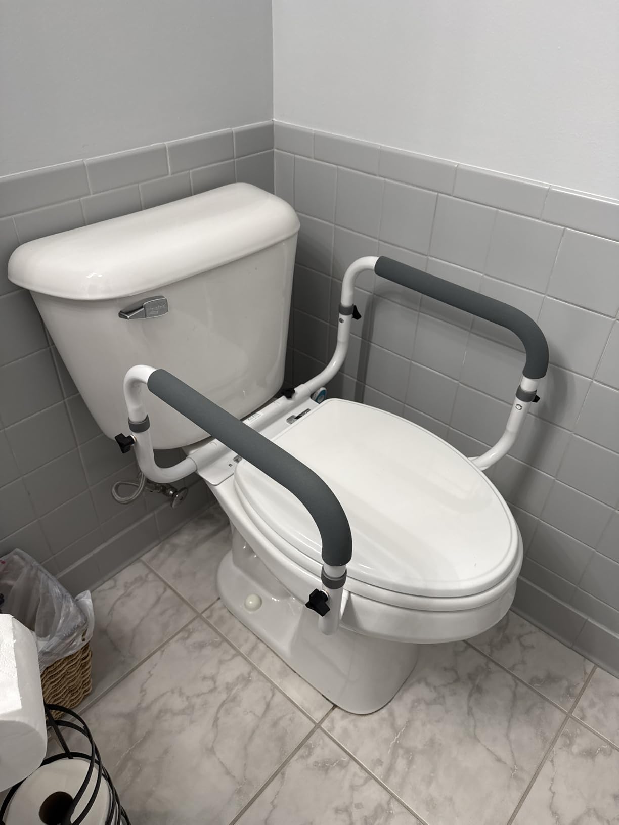 Vive Toilet Safety Rail - Adjustable Grab Bar - Compact Support Frame with Padded Hand Armrest for Bathroom Toilet Seat customer photo 2