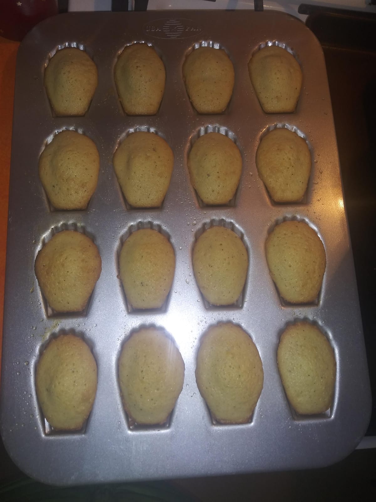 USA Pan Bakeware Nonstick Madeleine Pan, 16 Well customer photo 1