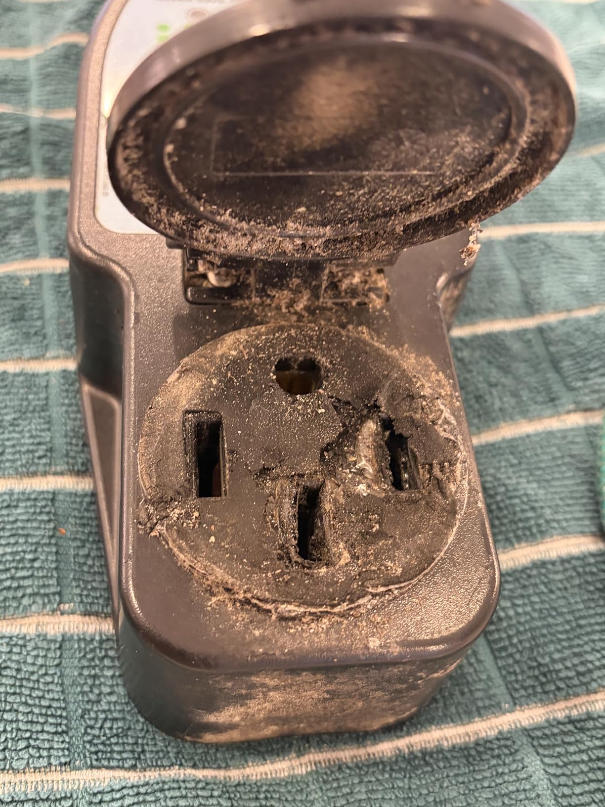 Surge Guard 44290 Portable Surge Protector - 120/240V, 50A customer photo 1