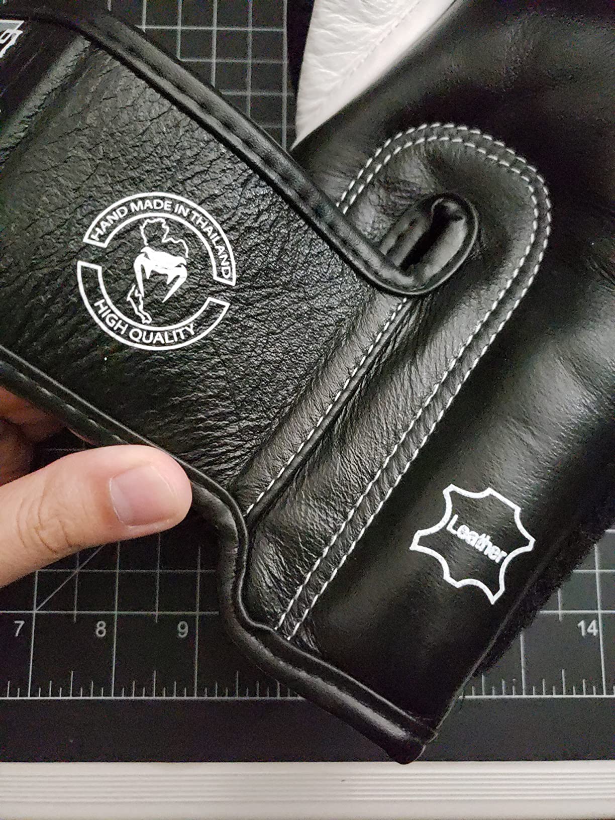 Venum Giant 3.0 Boxing Gloves - Nappa Leather customer photo 2