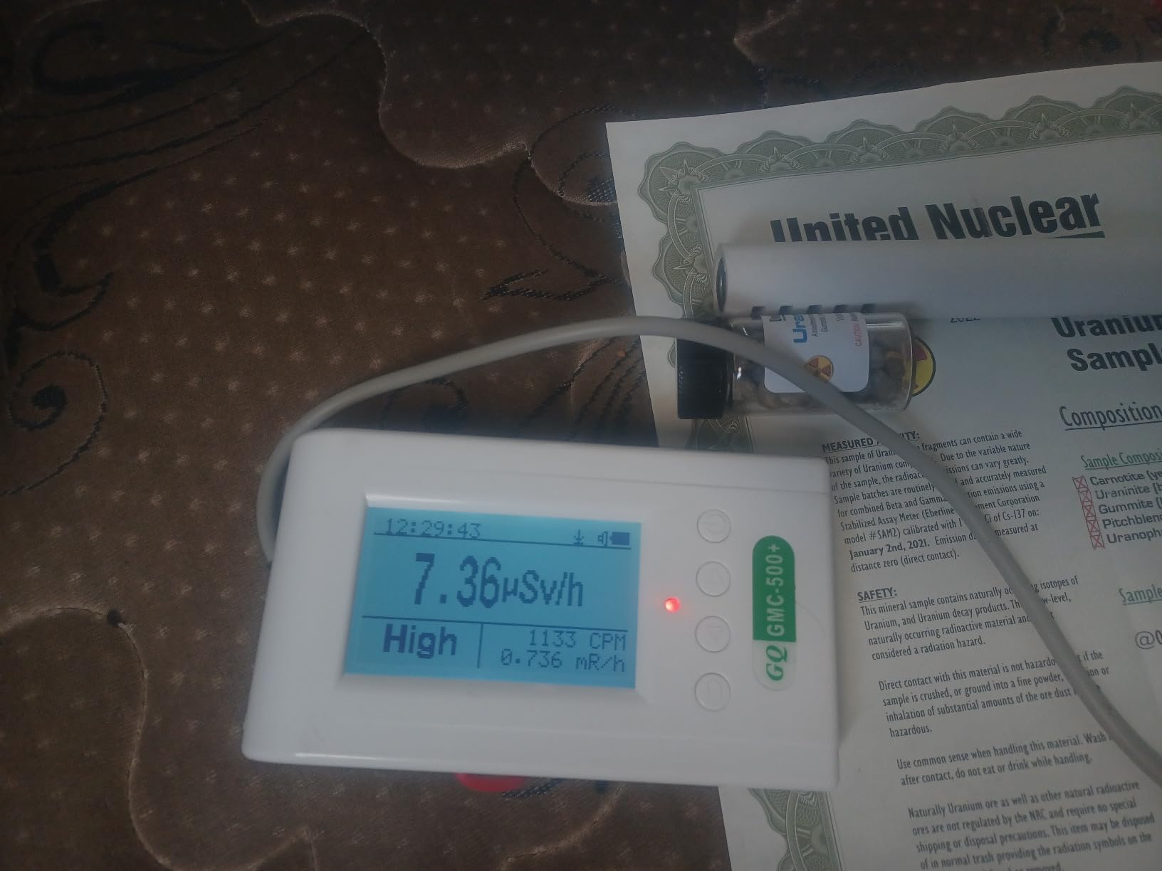 GQ GMC-500Plus Geiger Counter Nuclear Radiation Detector Monitor Dosimeter, White customer photo 2