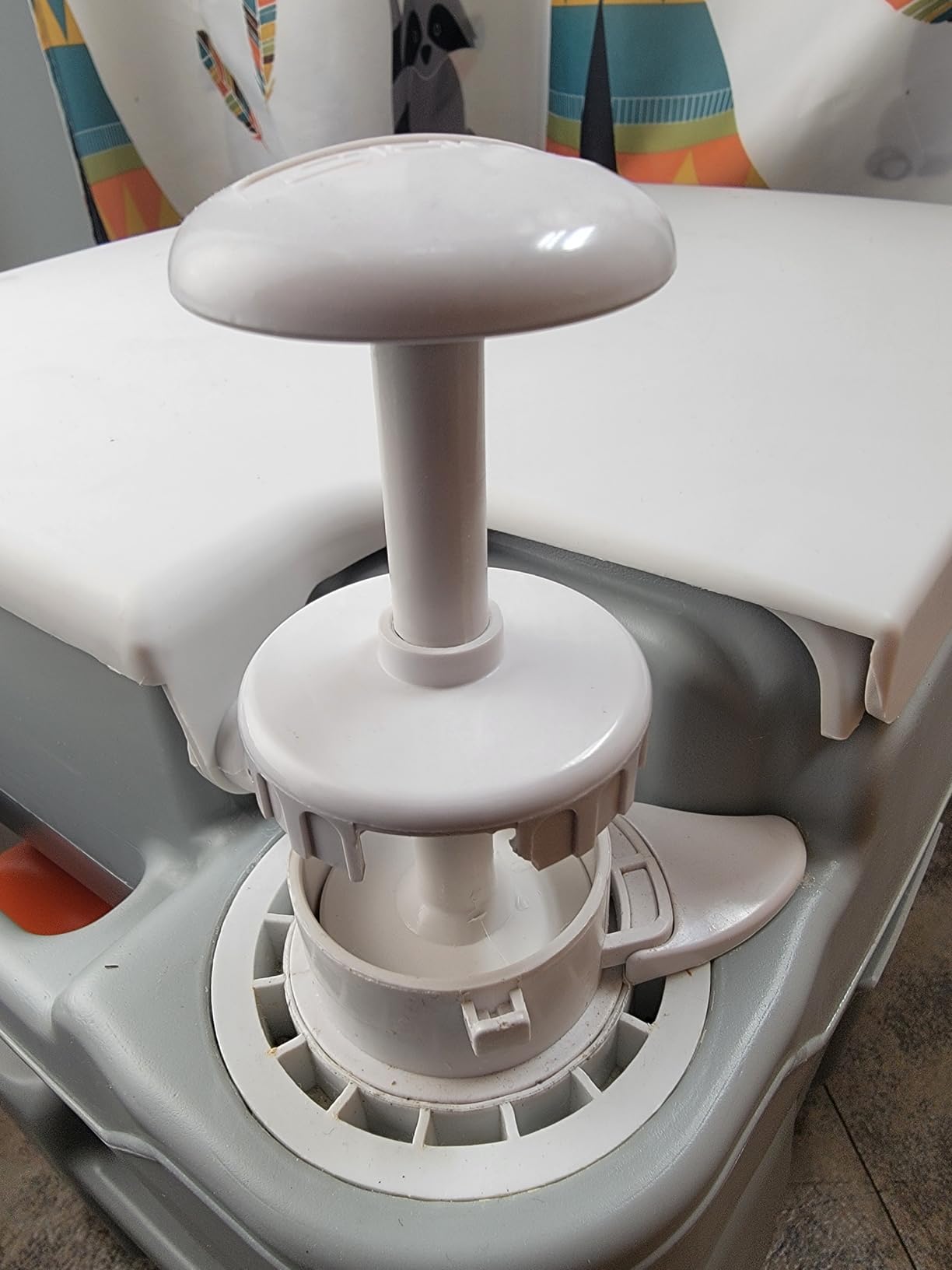 SereneLife Portable Toilet 5.3 Gal Camping Travel Outdoor Flush Toilet Seat customer photo 2