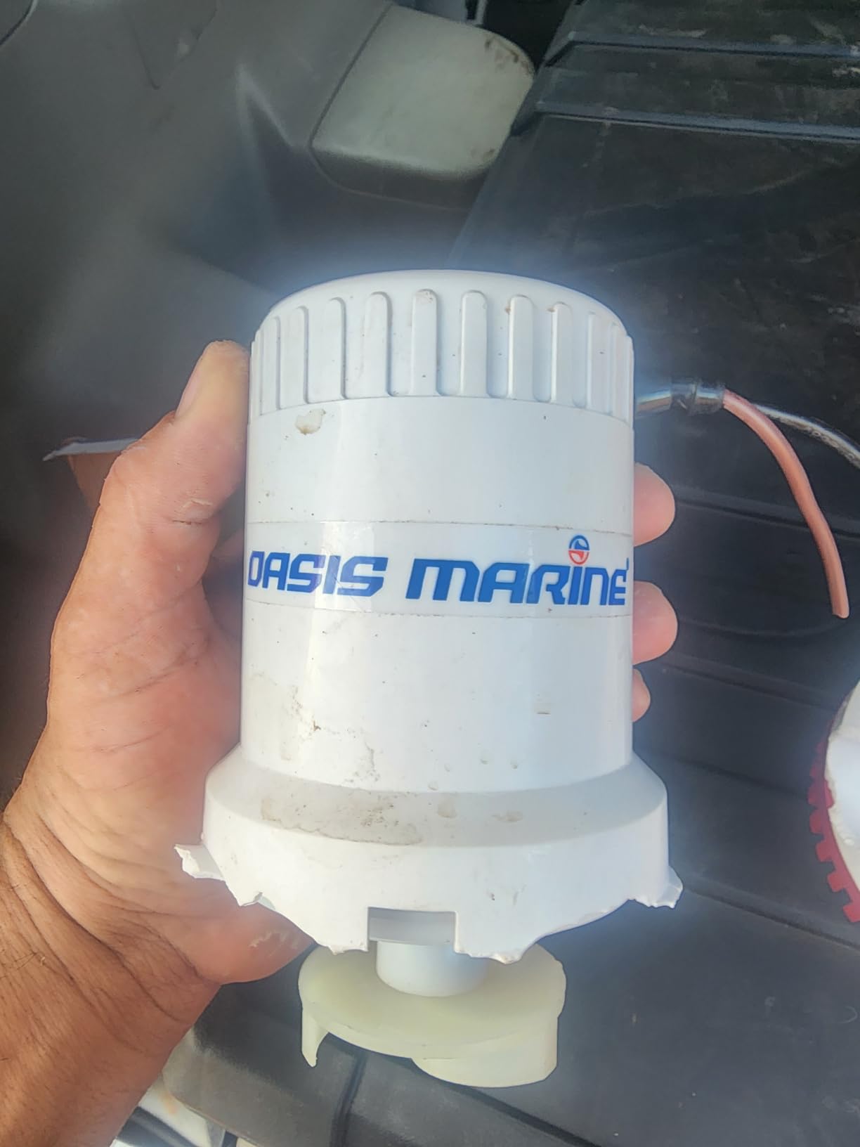 OASIS MARINE 2000 GPH 12V Bilge Pump - Marine Submersible Boat Water Pump, 1-1/8