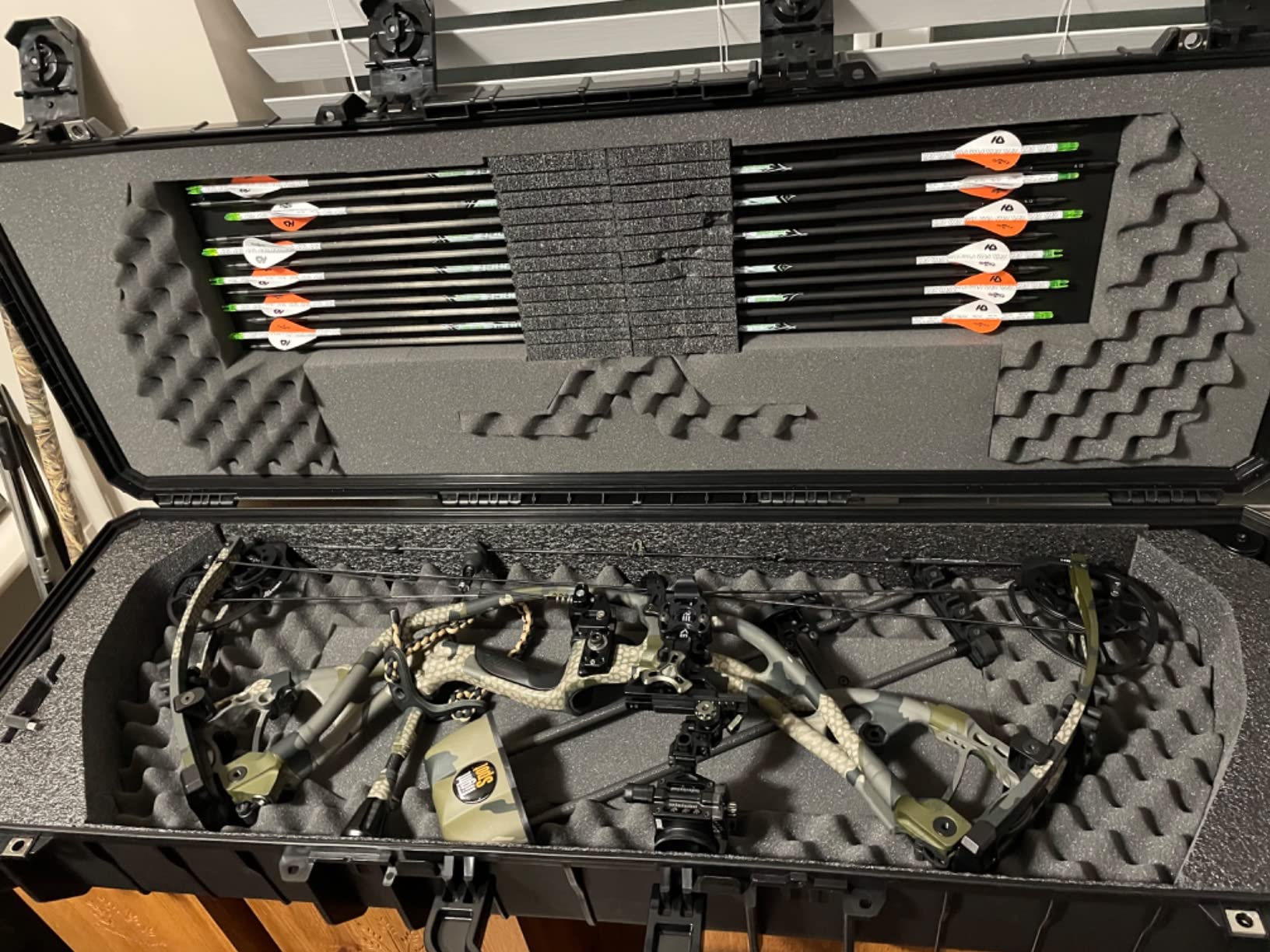 Case Club Parallel Limb Compound Bow Case Gen2 - Pre-Cut, Wheeled, Waterproof, Lockable customer photo 1