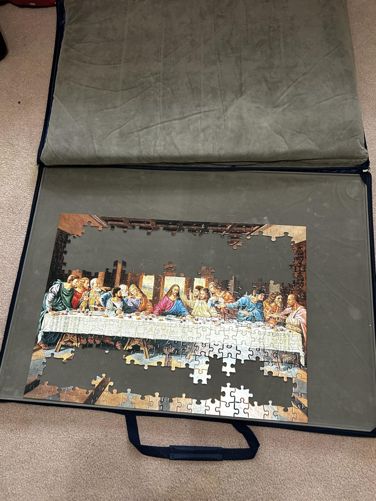 Lavievert 1500 Piece Jigsaw Puzzle Board with Padded Cover, Portable Case with 6 Sorting Trays & Detachable Board, Puzzle Caddy Storage Saver with Non-Slip Surface for Adults customer photo 1