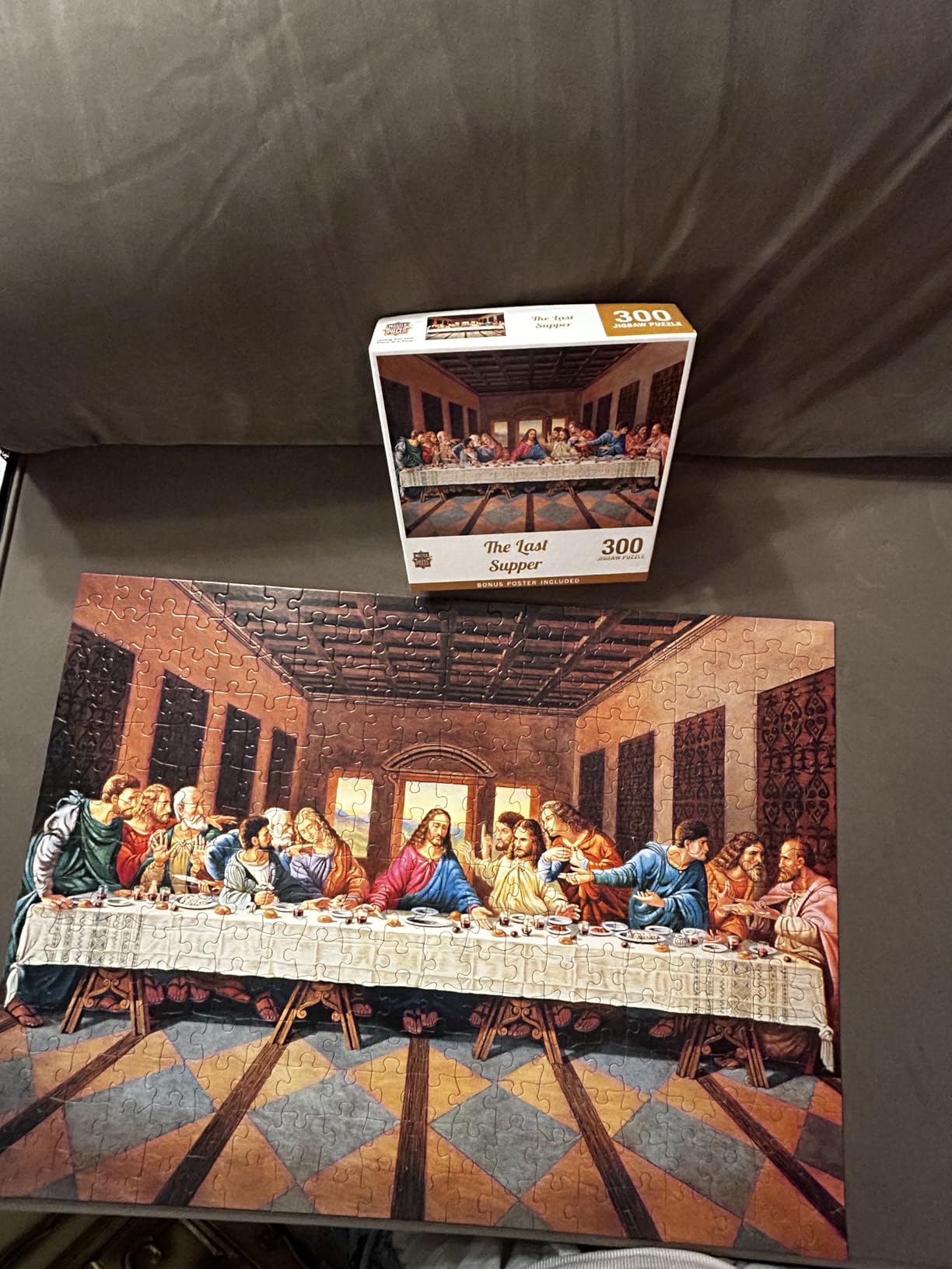 Lavievert 1500 Piece Jigsaw Puzzle Board with Padded Cover, Portable Case with 6 Sorting Trays & Detachable Board, Puzzle Caddy Storage Saver with Non-Slip Surface for Adults customer photo 2