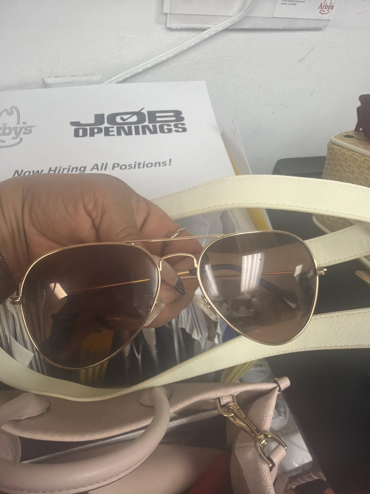 SUNGAIT Oversized Aviator Sunglasses Womens Mirrored Polarized Lens | One-Piece Temple Design, Lightweight Metal Frame, Timeless Style, UV400 Protection, Ideal for Daily Wear, Beach & Travel customer photo 1