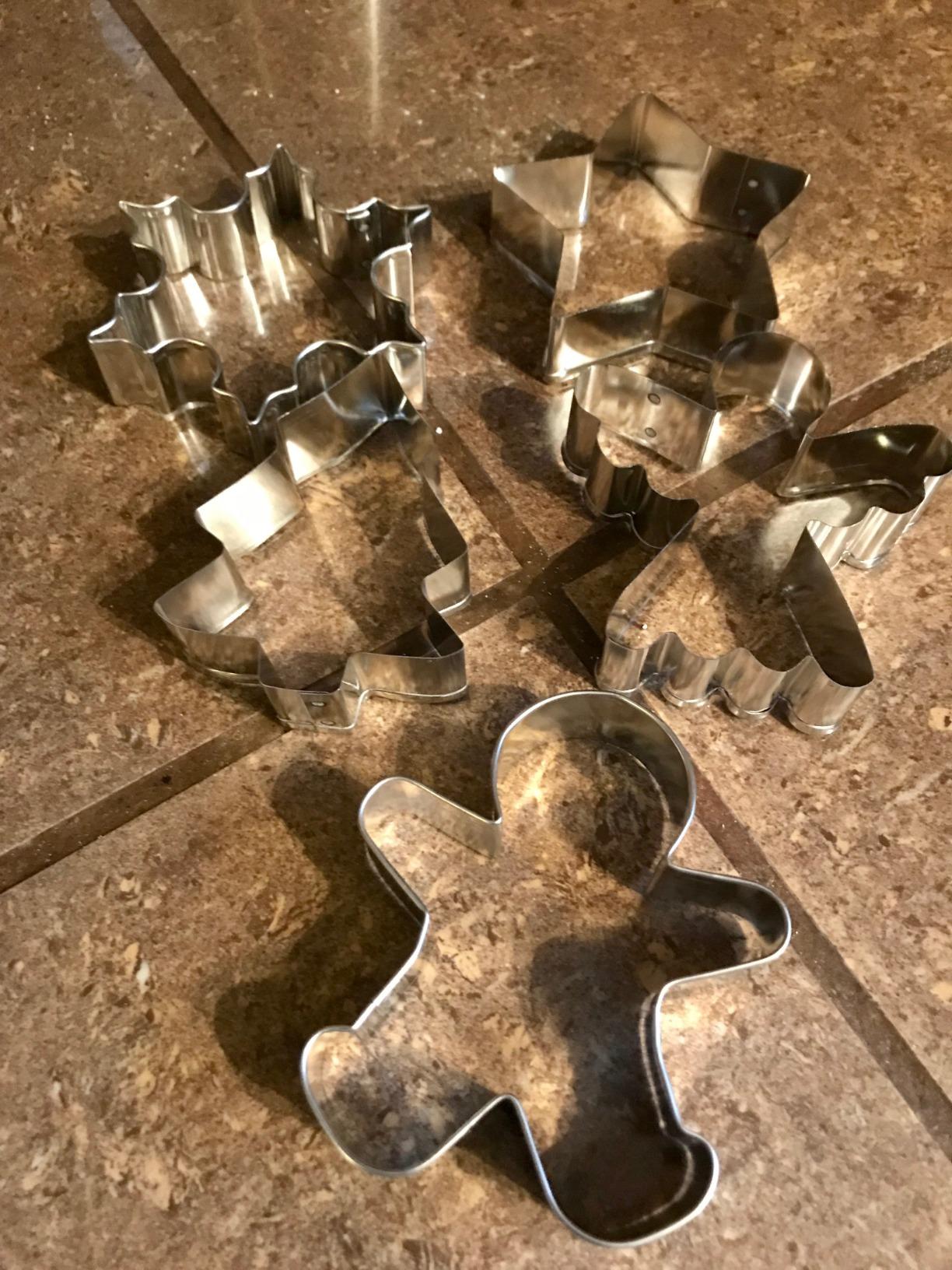 Ann Clark Christmas Cookie Cutters Set of 7, Made in USA | Includes: Gingerbread Man, Christmas Tree, Star, and more, America's Largest Cookie Cutter Maker, Food-Safe American Steel customer photo 2