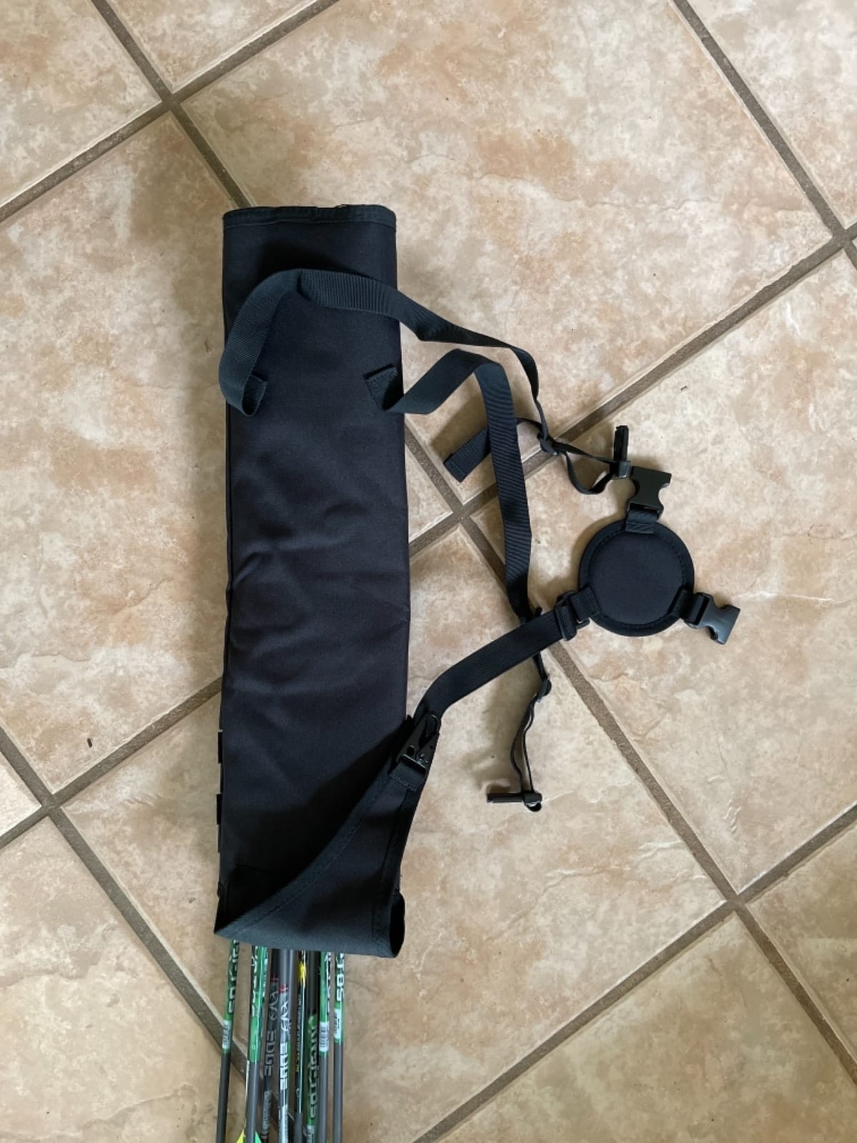 Archery Multi-Function Back Arrow Quiver with Molle System Shoulder Arrows Holder Hanged Target Shooting Quiver for Arrows customer photo 1