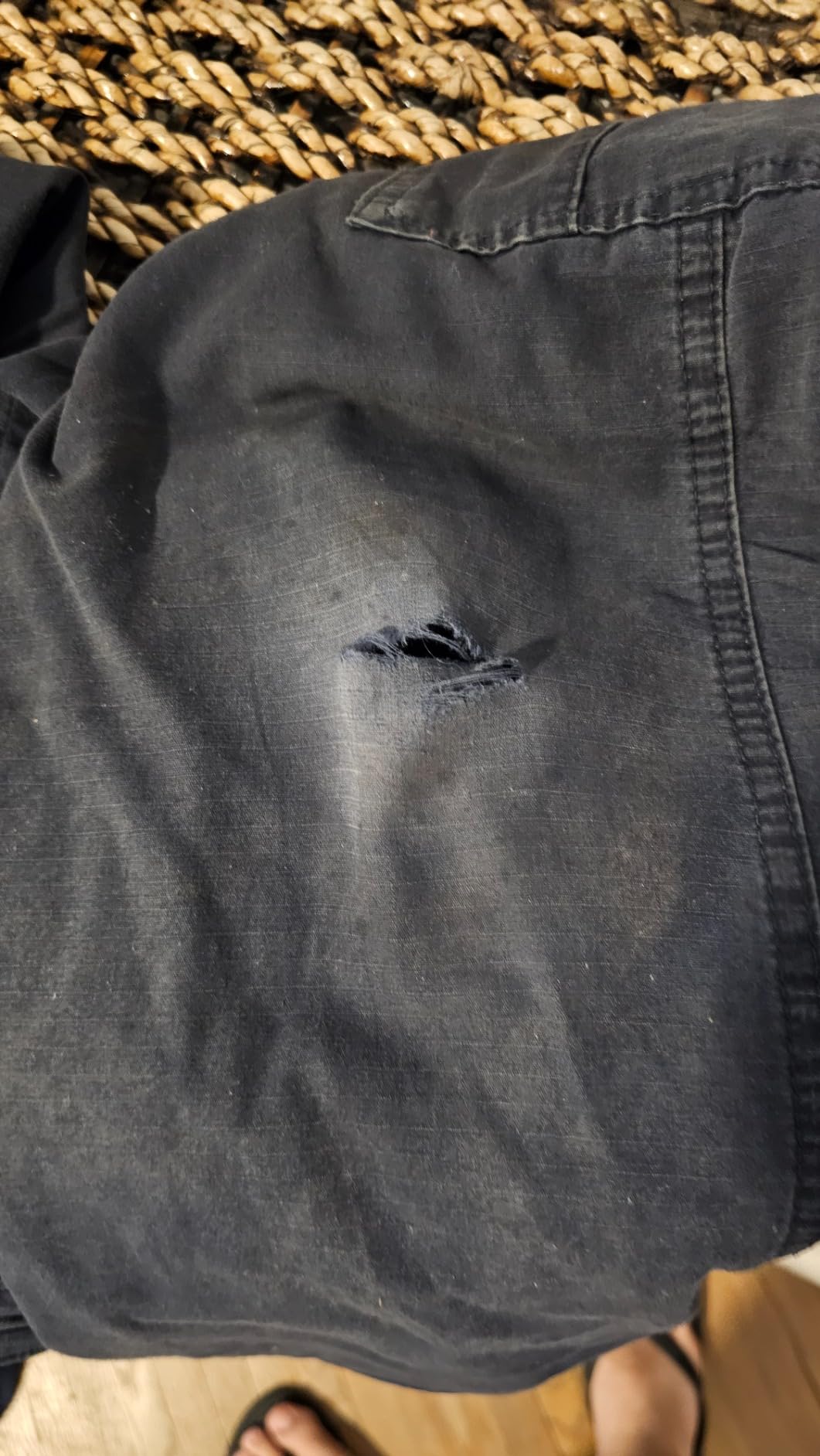 Men's Twill Relaxed Fit Cargo Pant (Logan) customer photo 1