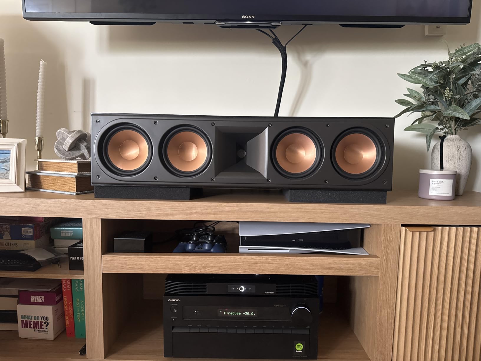 Sound Addicted - Studio Monitor Isolation Pads for 5 Inch Monitors, Pair of Two High Density Acoustic Foam which Fits Most Speaker Stands | SMPad 5 customer photo 1