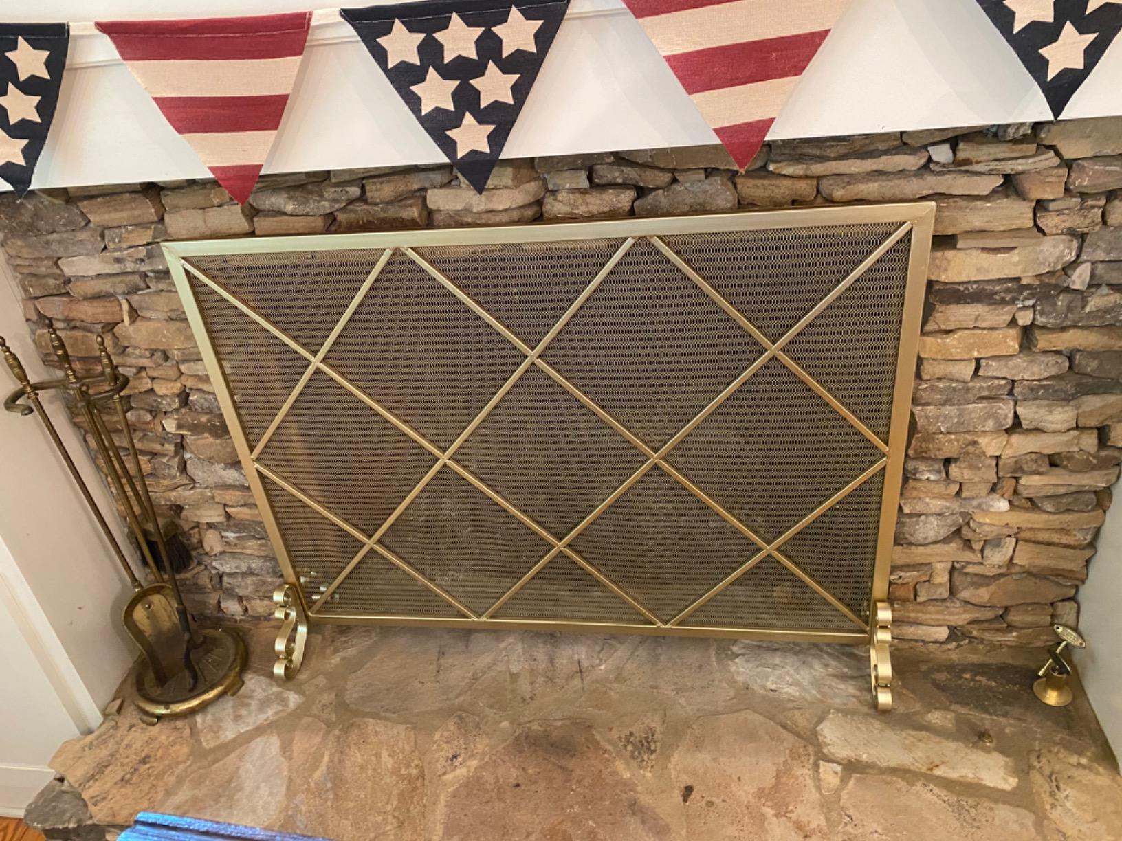 Christopher Knight Home Howell Single Panel Iron Fireplace Screen, Gold customer photo 2