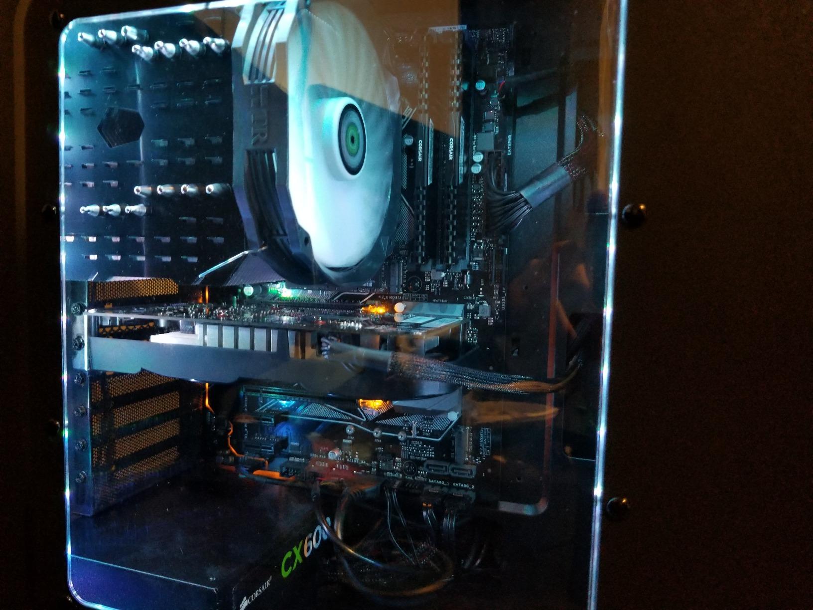 Core i5-8600K Desktop Processor 6 Cores up to 4.3 GHz unlocked LGA 1151 300 Series 95W, BX80684I58600K customer photo 1