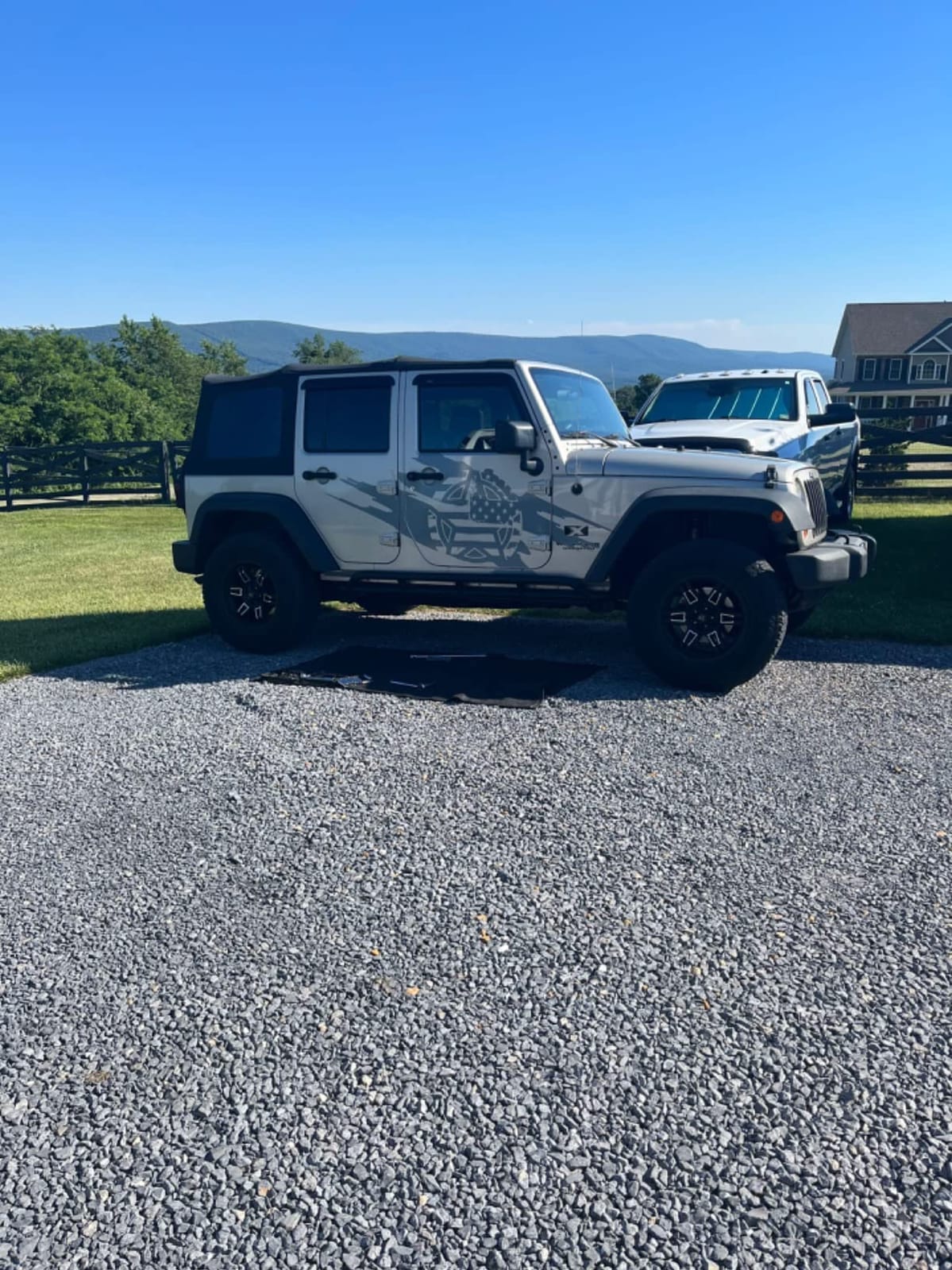 Hooke Road Wrangler JK Rock Slider Nerf Bars Running Boards for 2007-2018 Jeep Wrangler JK Unlimited 4 Door (Pair) customer photo 2