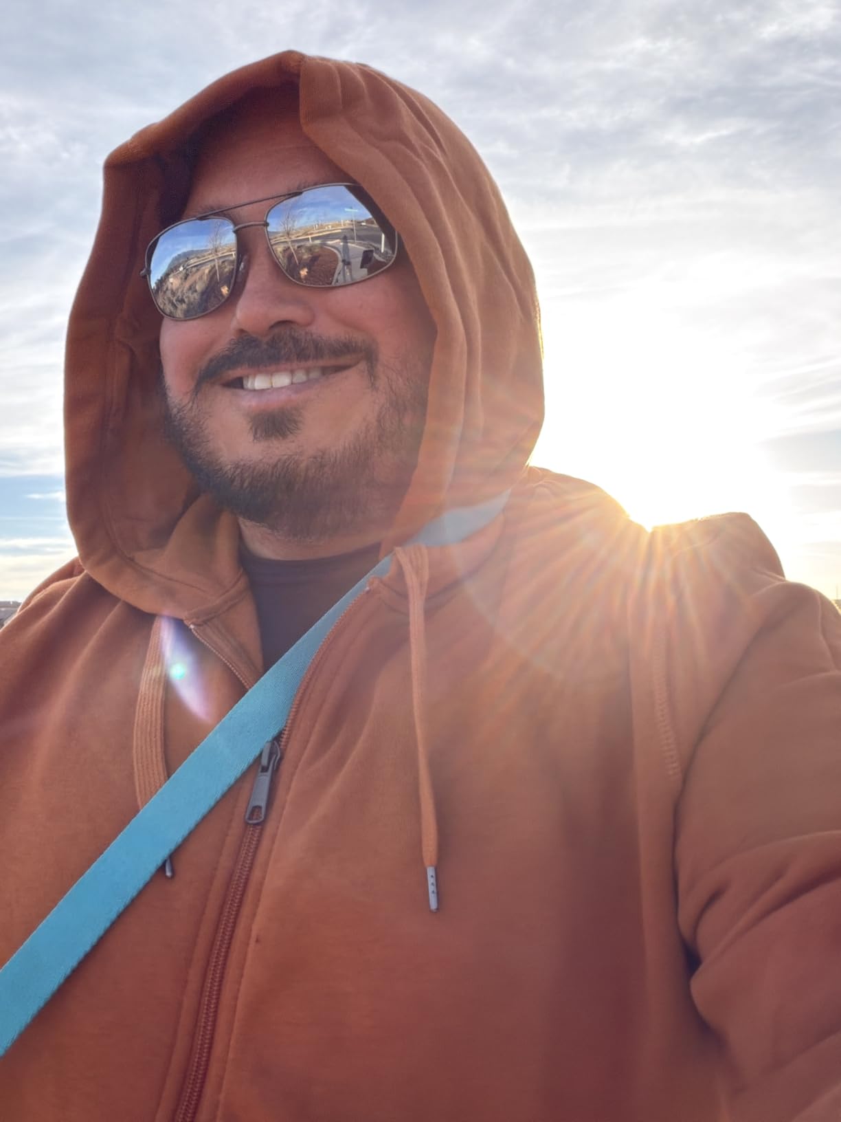 Amazon Essentials Men's Full-Zip Fleece Hoodie Sweatshirt customer photo 2