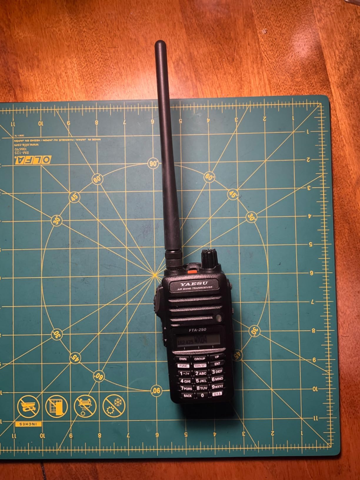 Yaesu FTA-250L Handheld VHF Airband Transceiver (Comm only) customer photo 1