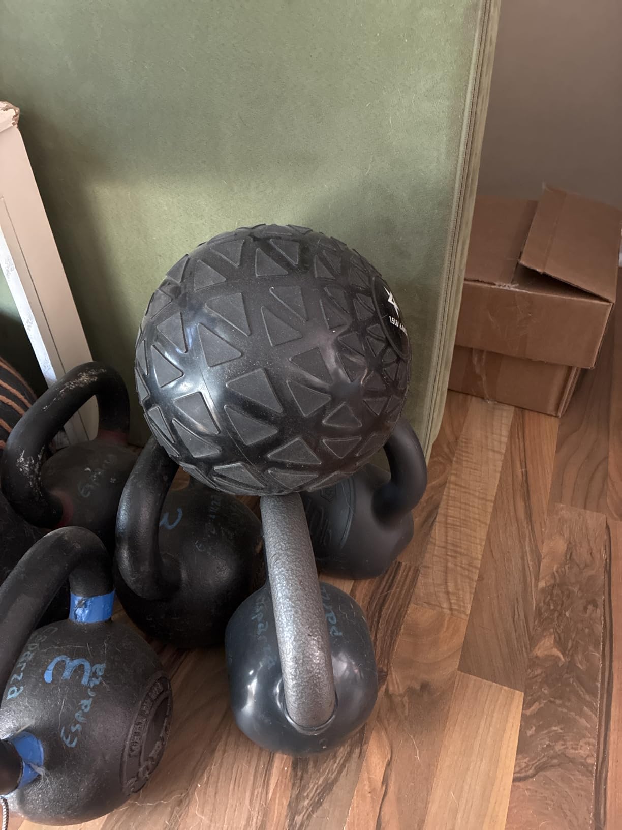 Yes4All Slam Balls, 10-40lb Weighted Ball Weight, Durable PVC Sand Filled Workout Dynamic Slam Ball for Core Strengthen customer photo 1