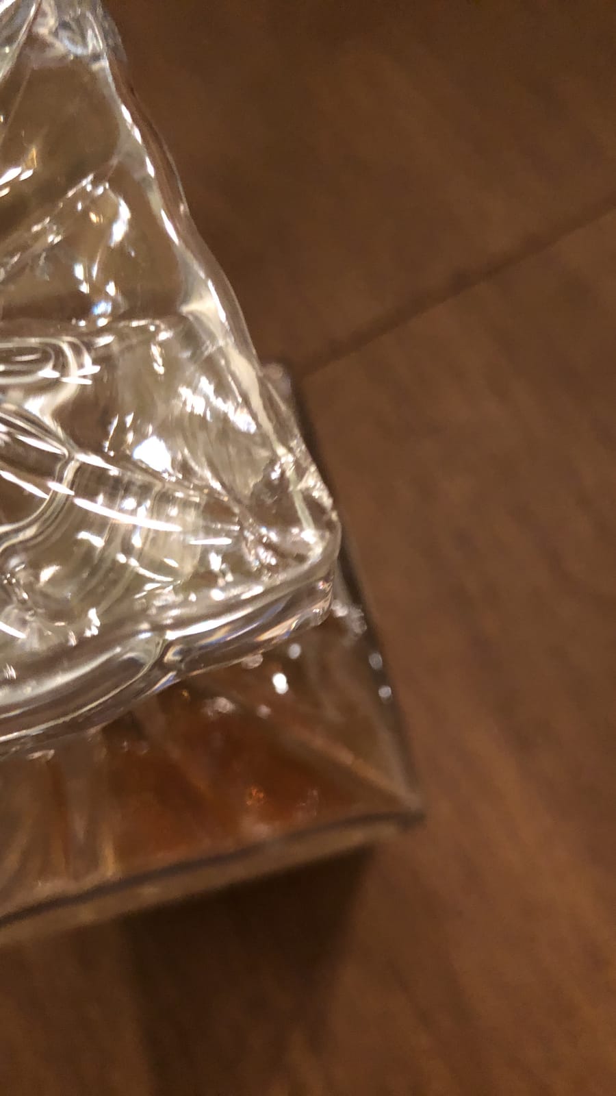 Crystal Whiskey Decanter, Lead-Free Barware Gift for Men, Scotch Bourbon Liquor, Irish Cut, 750ml customer photo 2