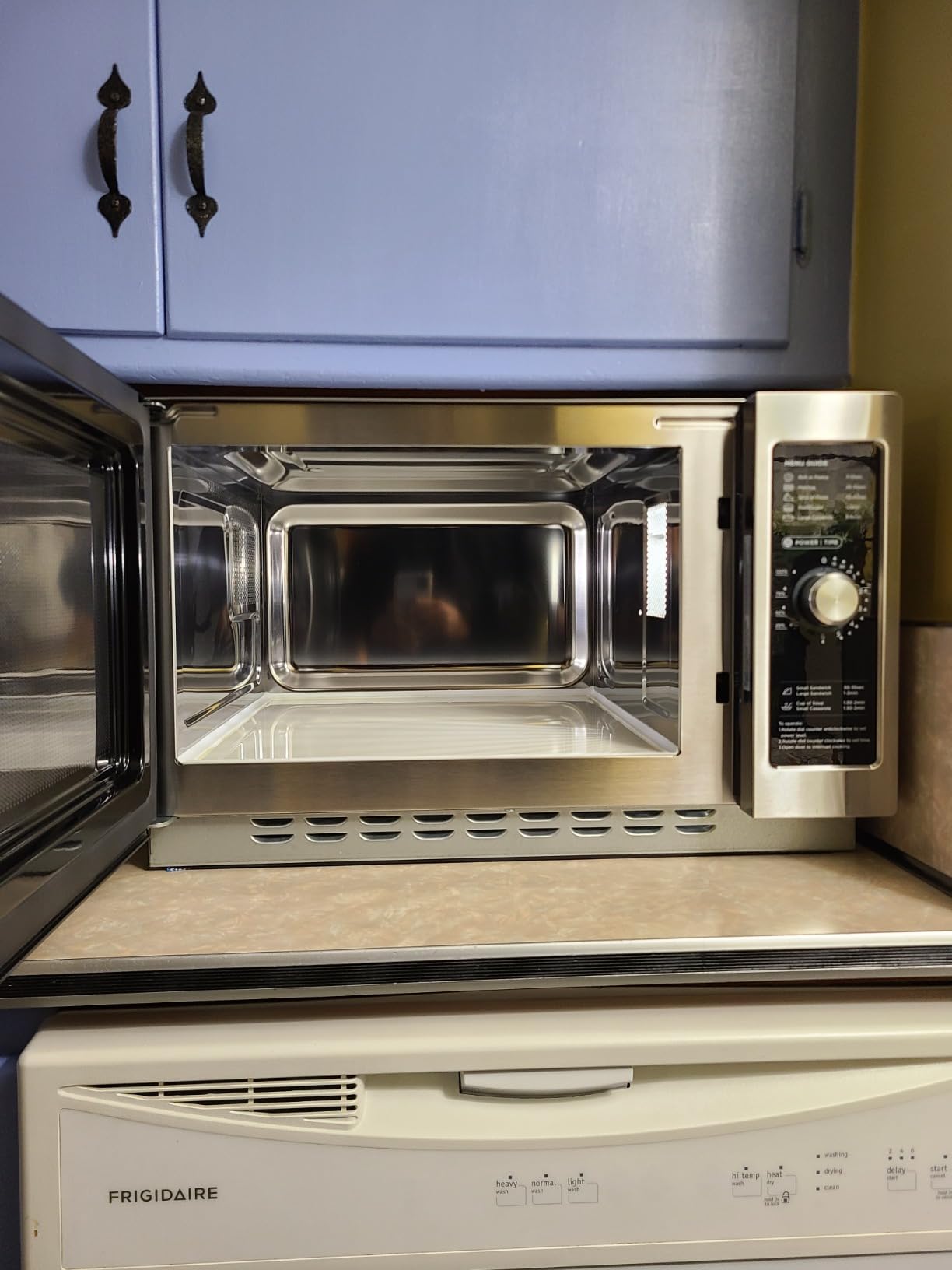 Midea Equipment 1025F0A Countertop Commercial Microwave Oven with Dial, 1000W, Stainless Steel, .9 CuFt customer photo 1