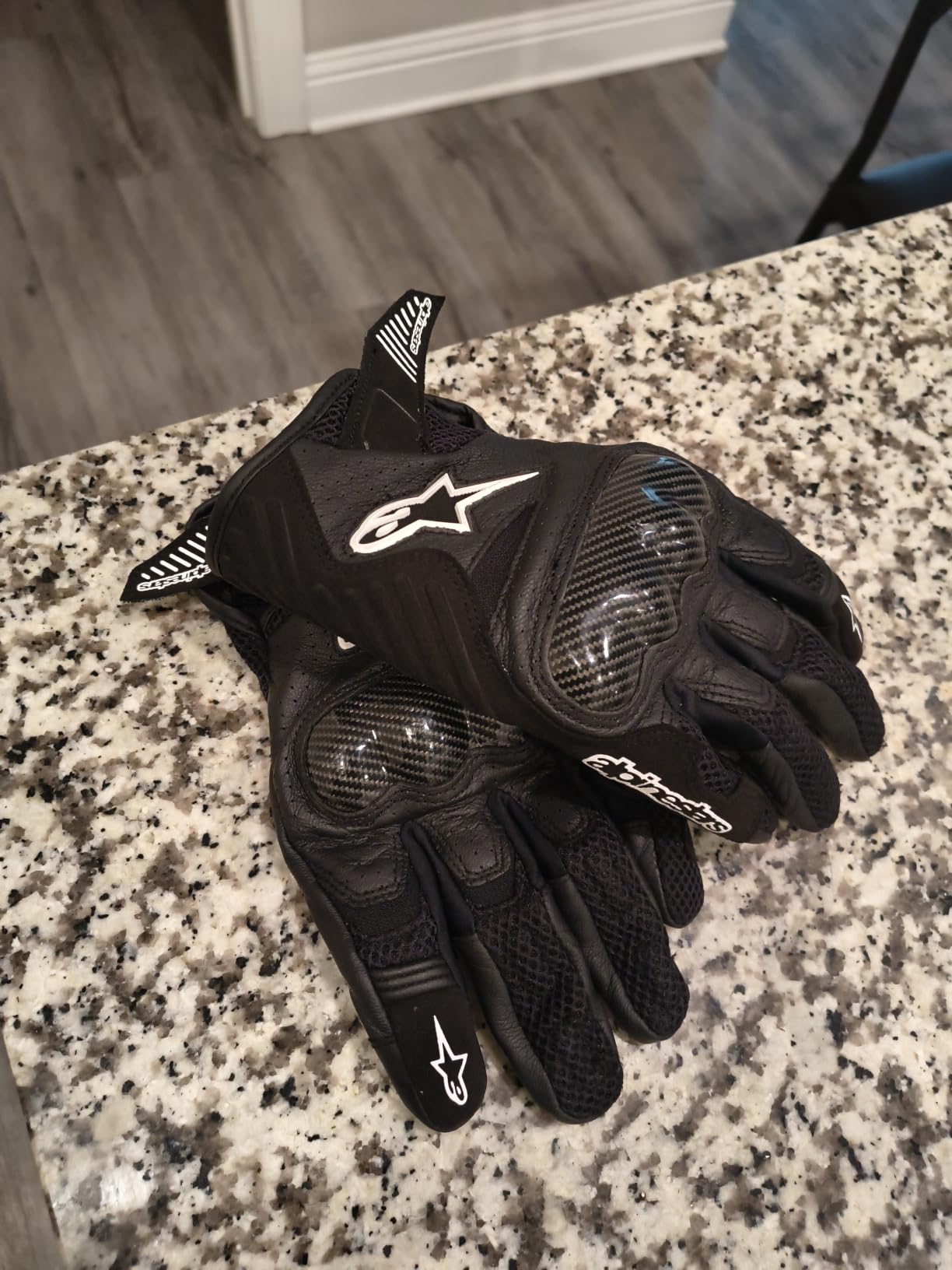 Alpinestars SMX 1 Air V2 Motorcycle Gloves Lightweight Ventilated Design Street Riding Comfort Enhanced Grip Protection customer photo 1