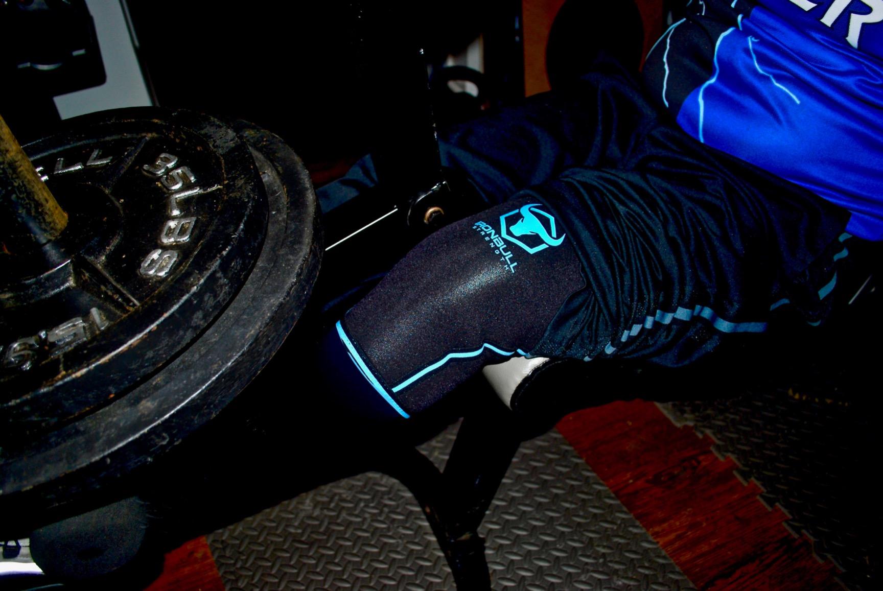 Iron Bull Strength Knee Sleeves 7mm (1 Pair) - Compression Brace & Knee Sleeve For Weightlifting, Powerlifting & Cross Training - Knee Support for Squats - Men & Women customer photo 1