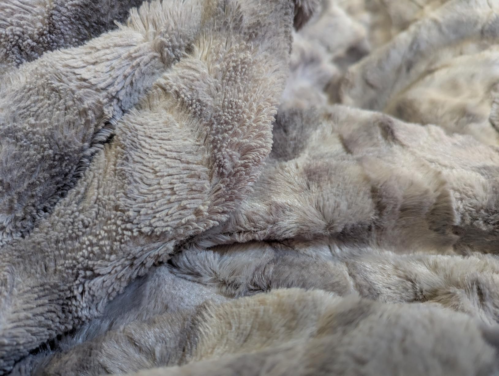 GRACED SOFT LUXURIES Faux Fur Throw Blanket Soft Marbled Ivory XL 60x80 customer photo 1