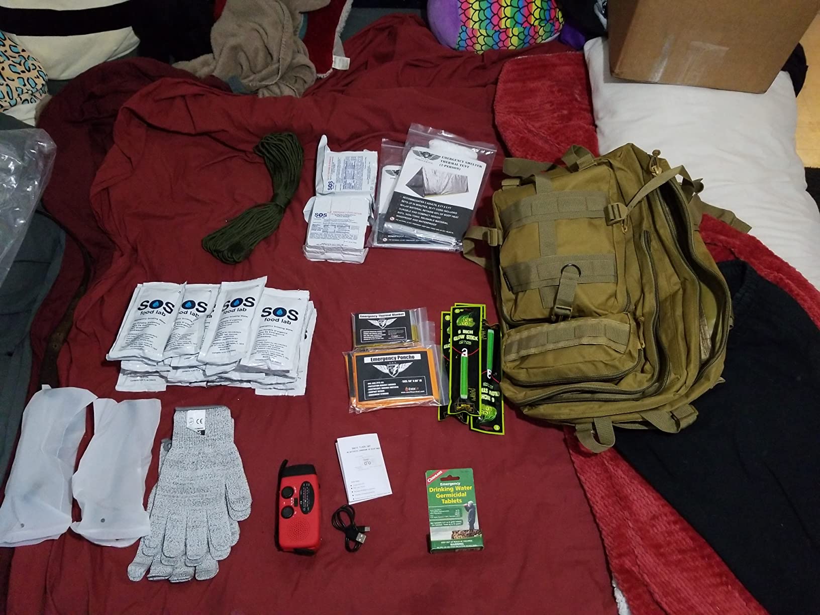 EVERLIT Complete 72 Hours Earthquake Bug Out Bag Emergency Survival Kit for Family. Be Prepared for Hurricanes, Floods, Tsunami, Other Disasters customer photo 2