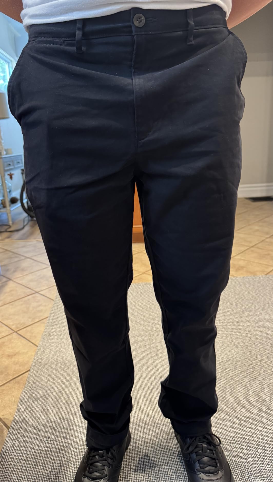 Amazon Essentials Men's Straight-Fit Casual Stretch Chino Pant customer photo 2