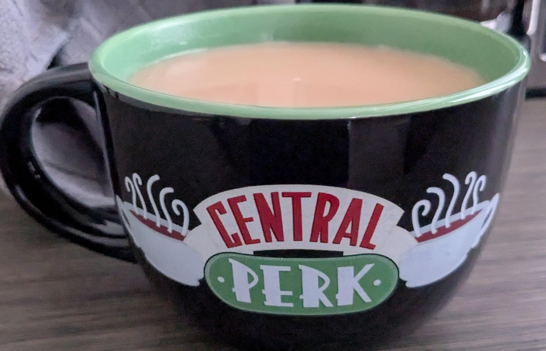 Silver Buffalo FRIENDS Central Perk, Ceramic Soup Mug, 24oz | Oversized for Coffee, Cup, Black, 0.71 Liters customer photo 1